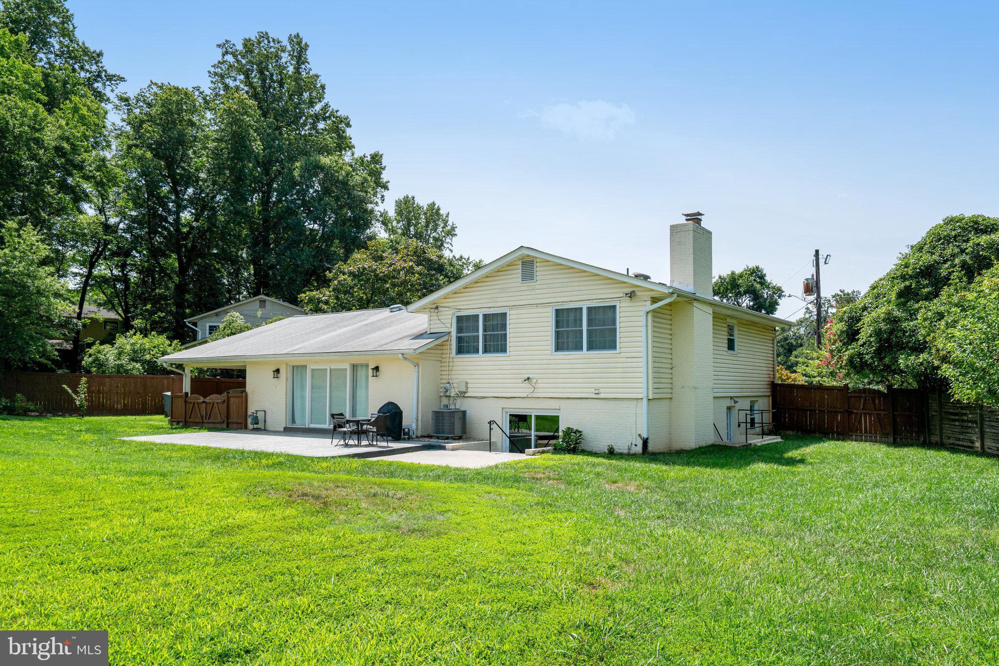 BEECH TREE MANOR - Residential Lease