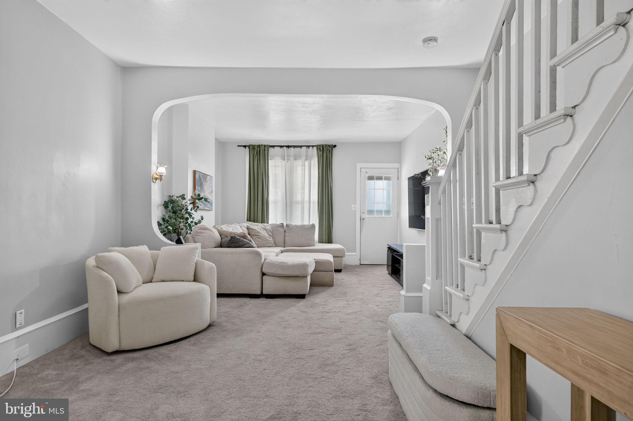 326 MOTT AVENUE