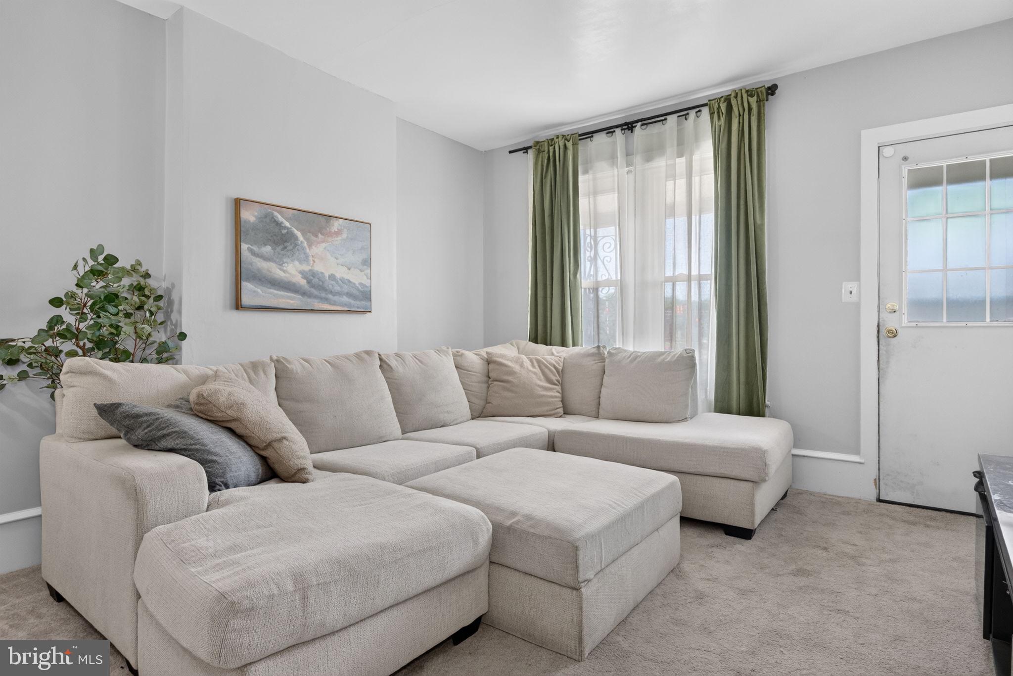 326 MOTT AVENUE