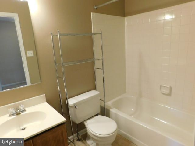 FOXFIELD - Residential Lease