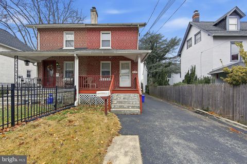238 HIGHLAND AVENUE WAYNE PA 19087