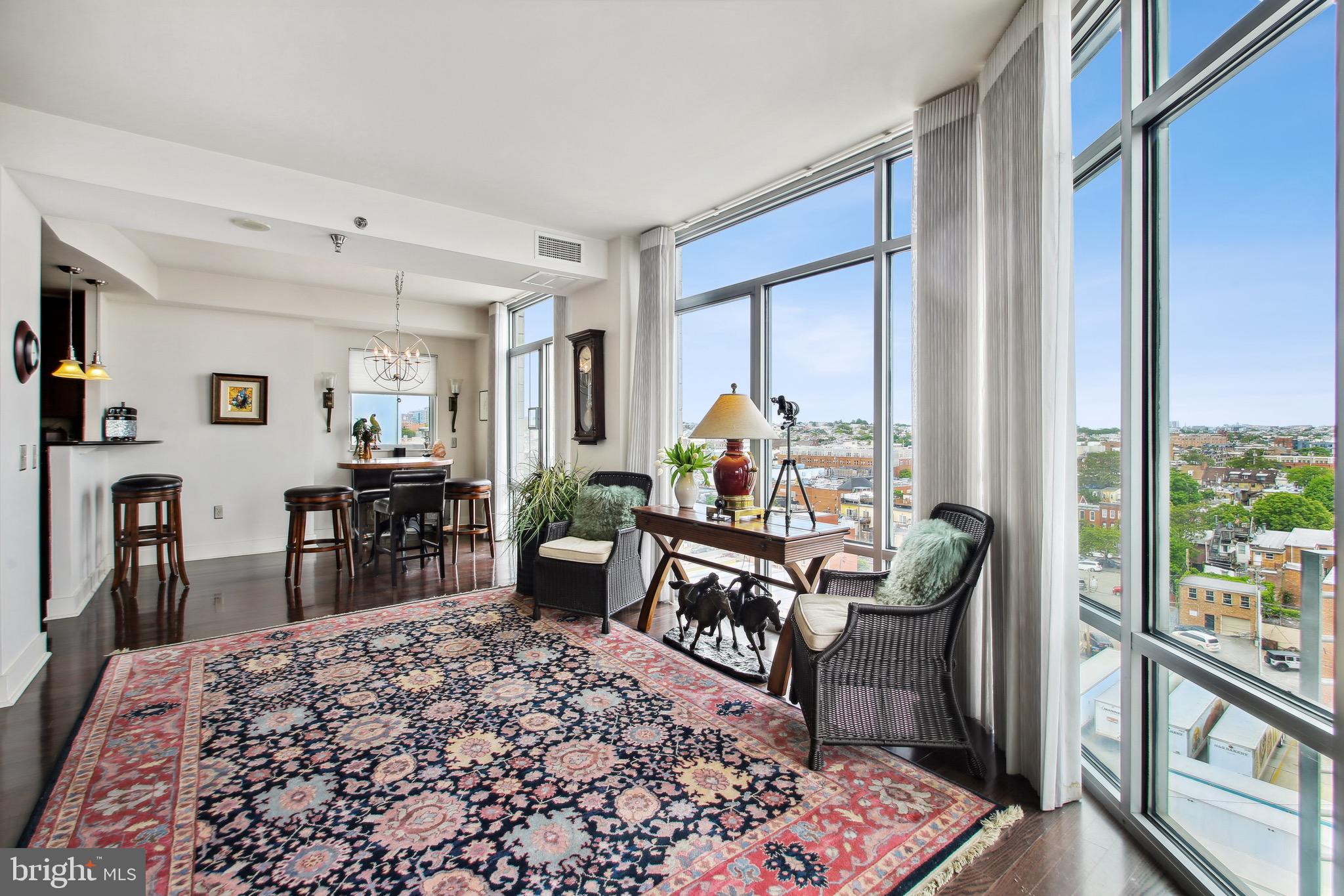 HARBOR EAST - Residential