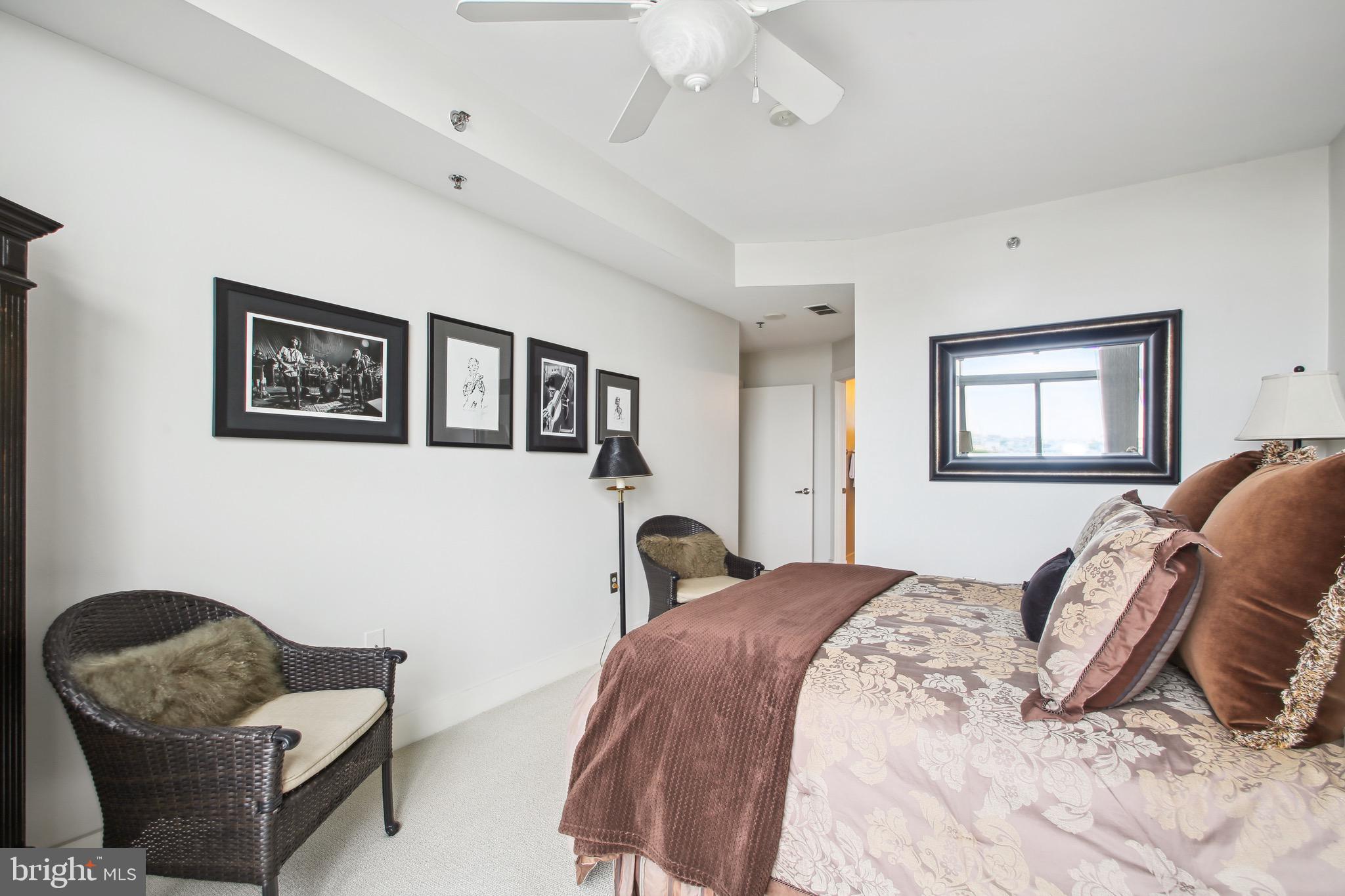 HARBOR EAST - Residential