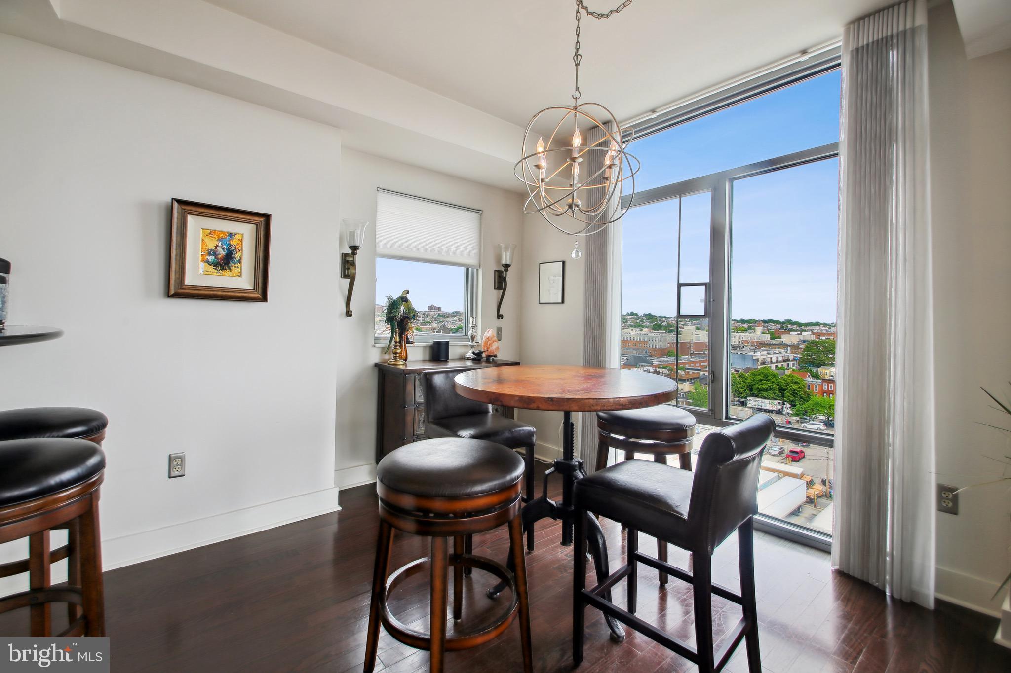 HARBOR EAST - Residential