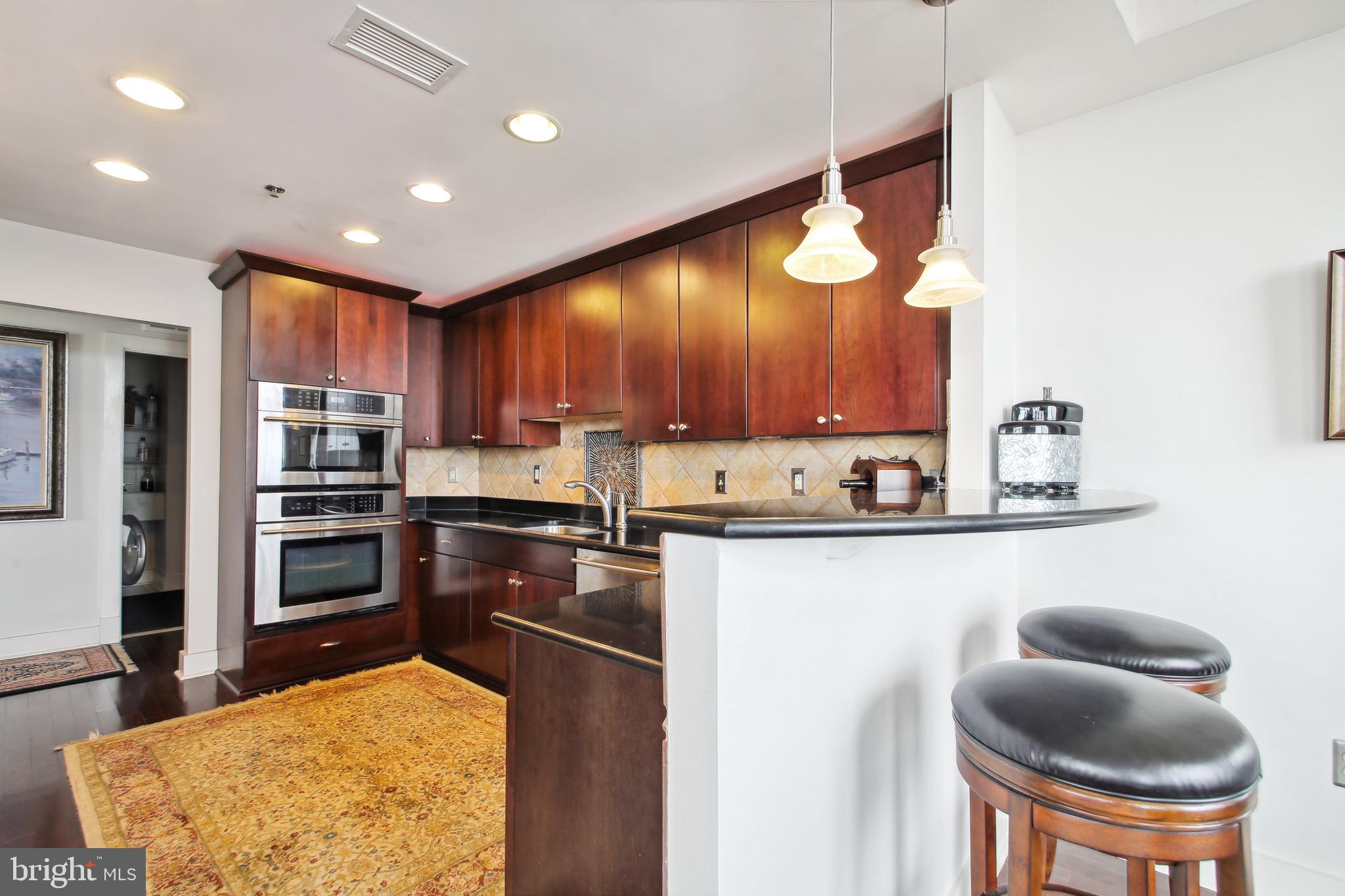 HARBOR EAST - Residential