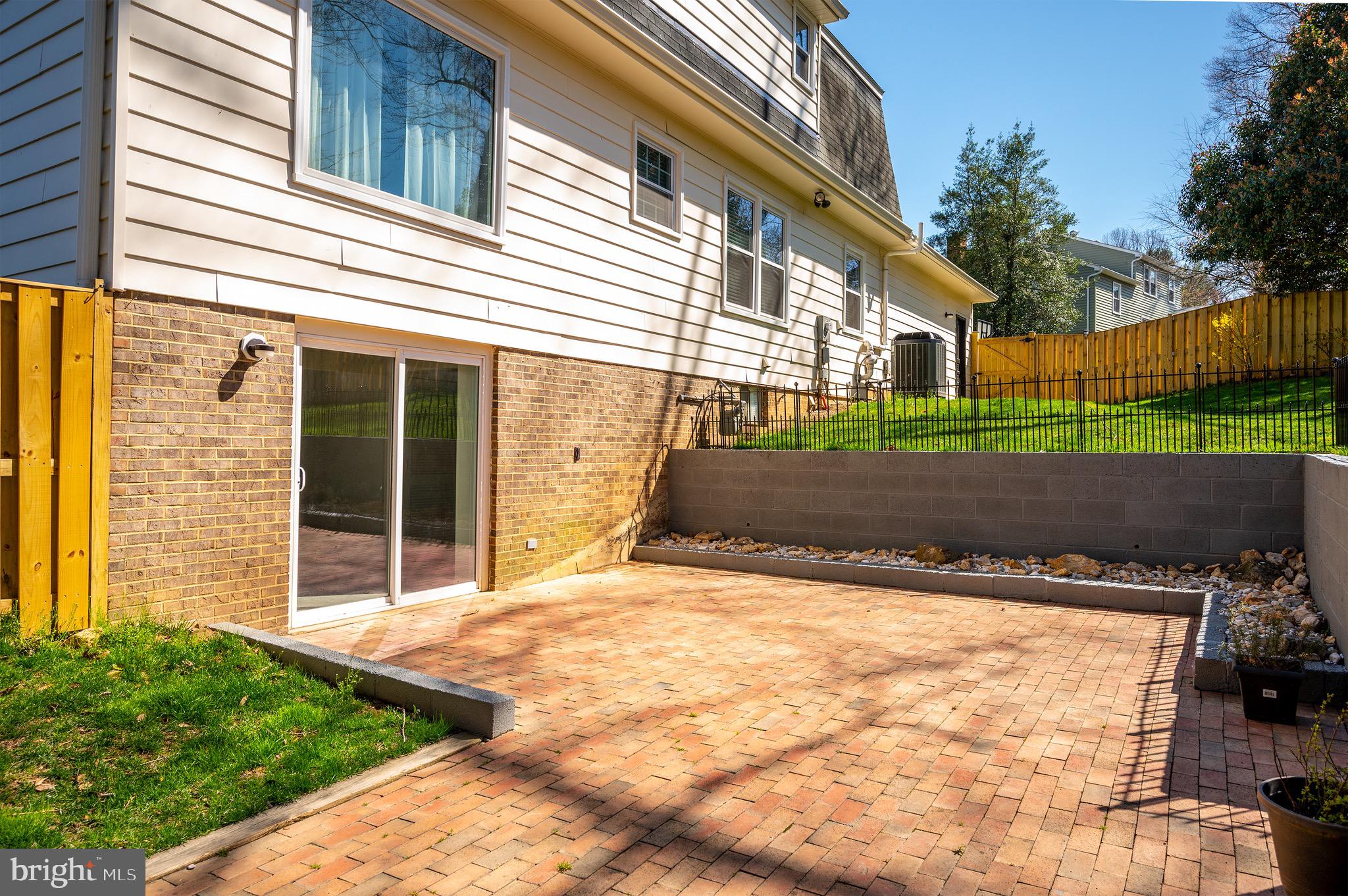 SPRINGBROOK FOREST - Residential