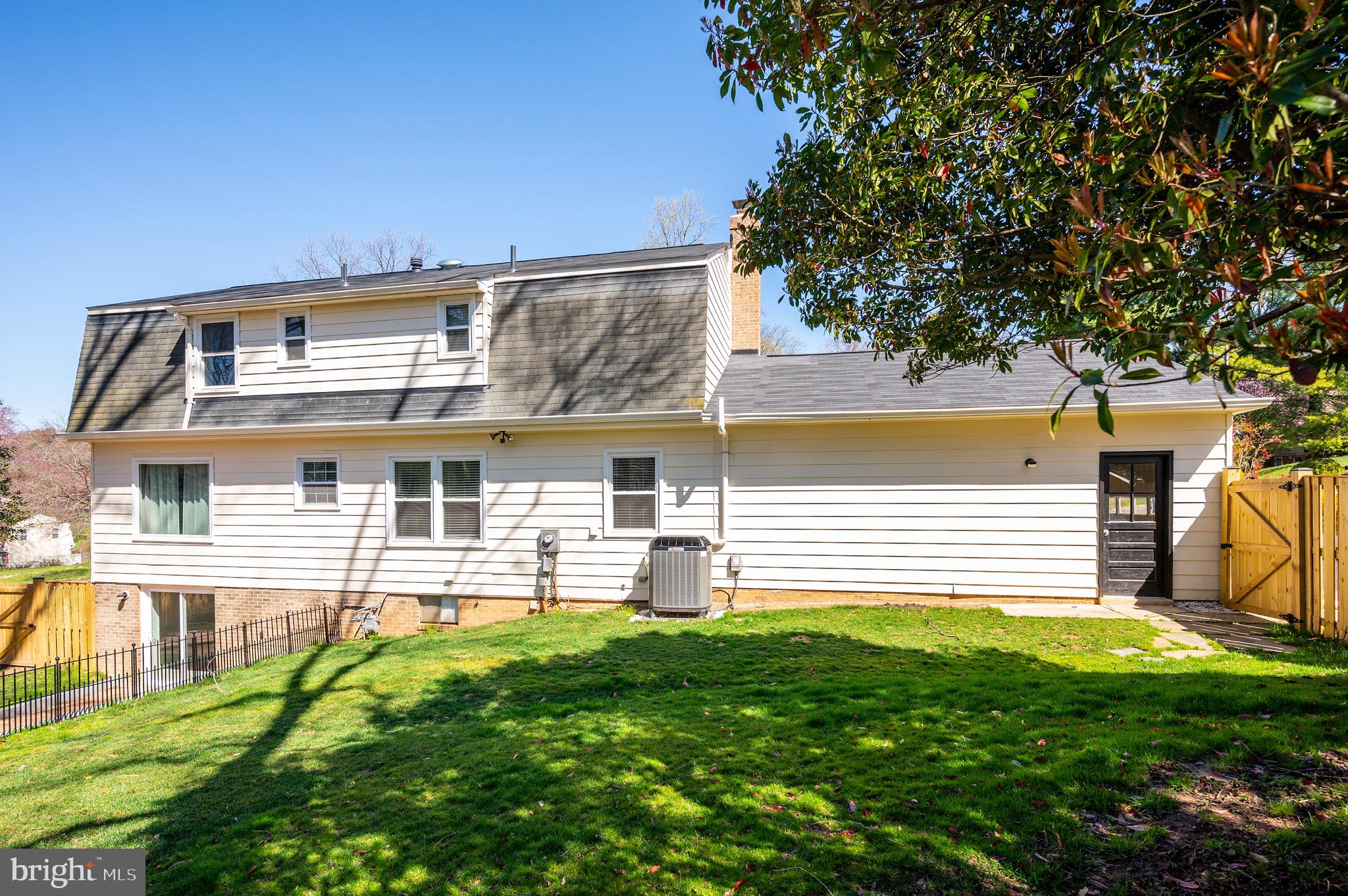 SPRINGBROOK FOREST - Residential