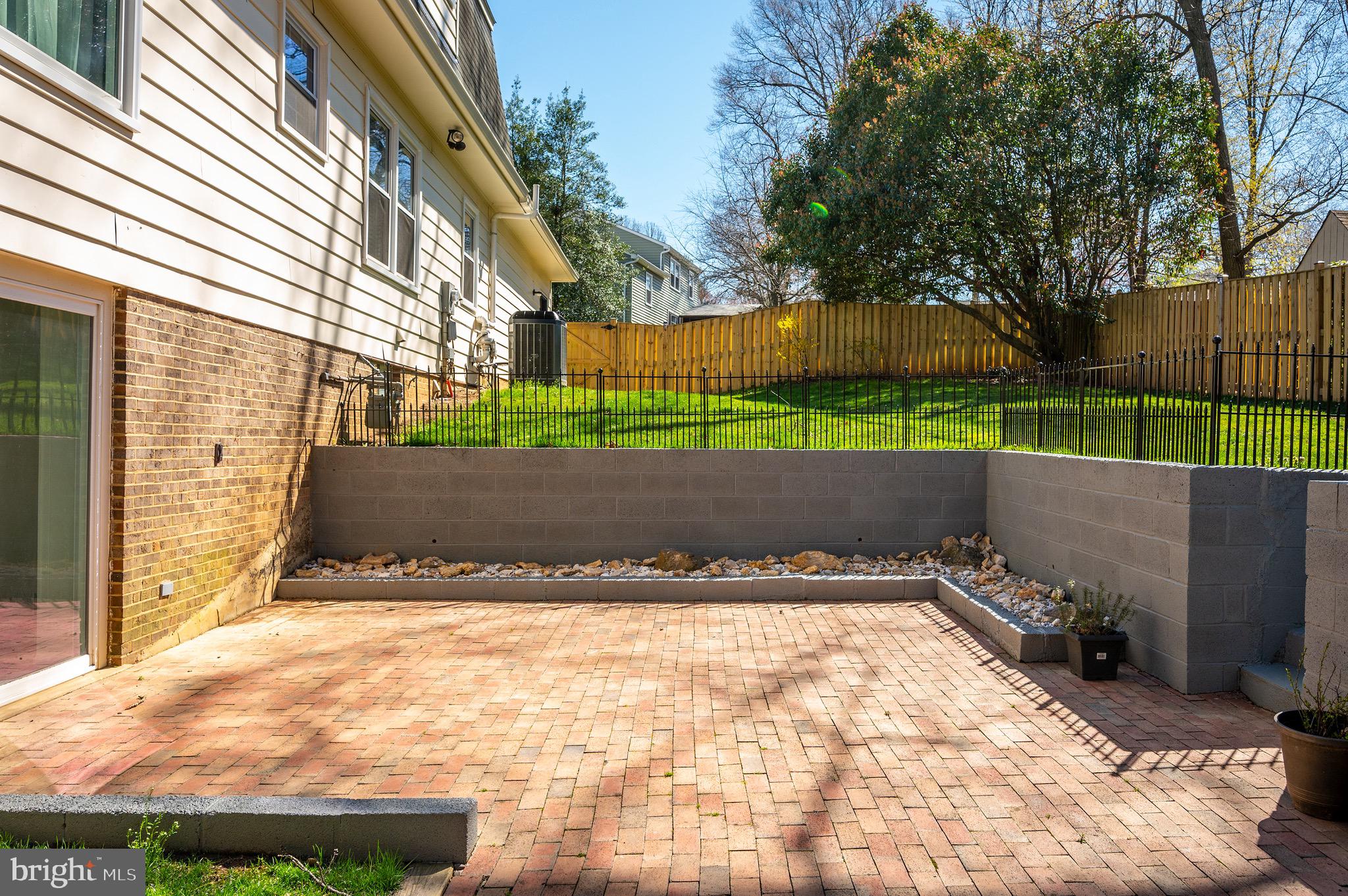 SPRINGBROOK FOREST - Residential