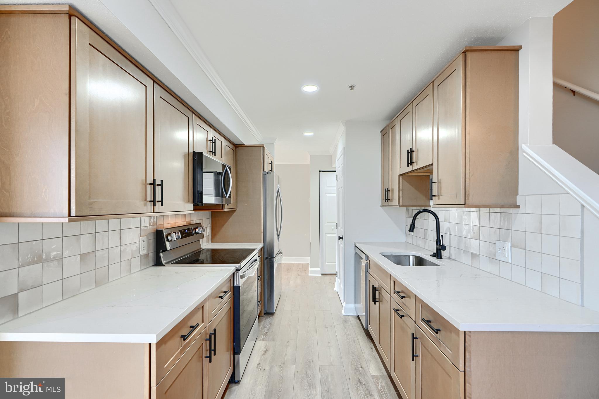 TOMES LANDING - Residential