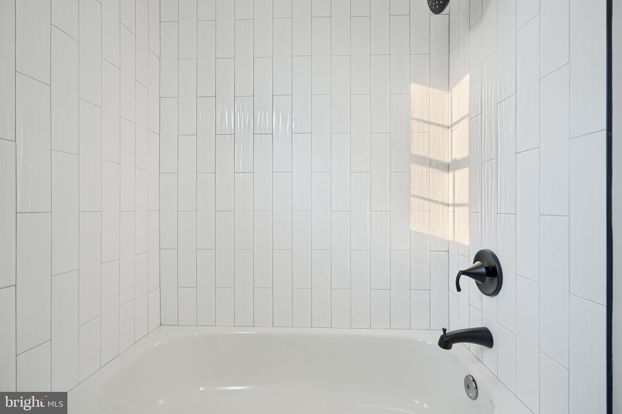 TOMES LANDING - Residential