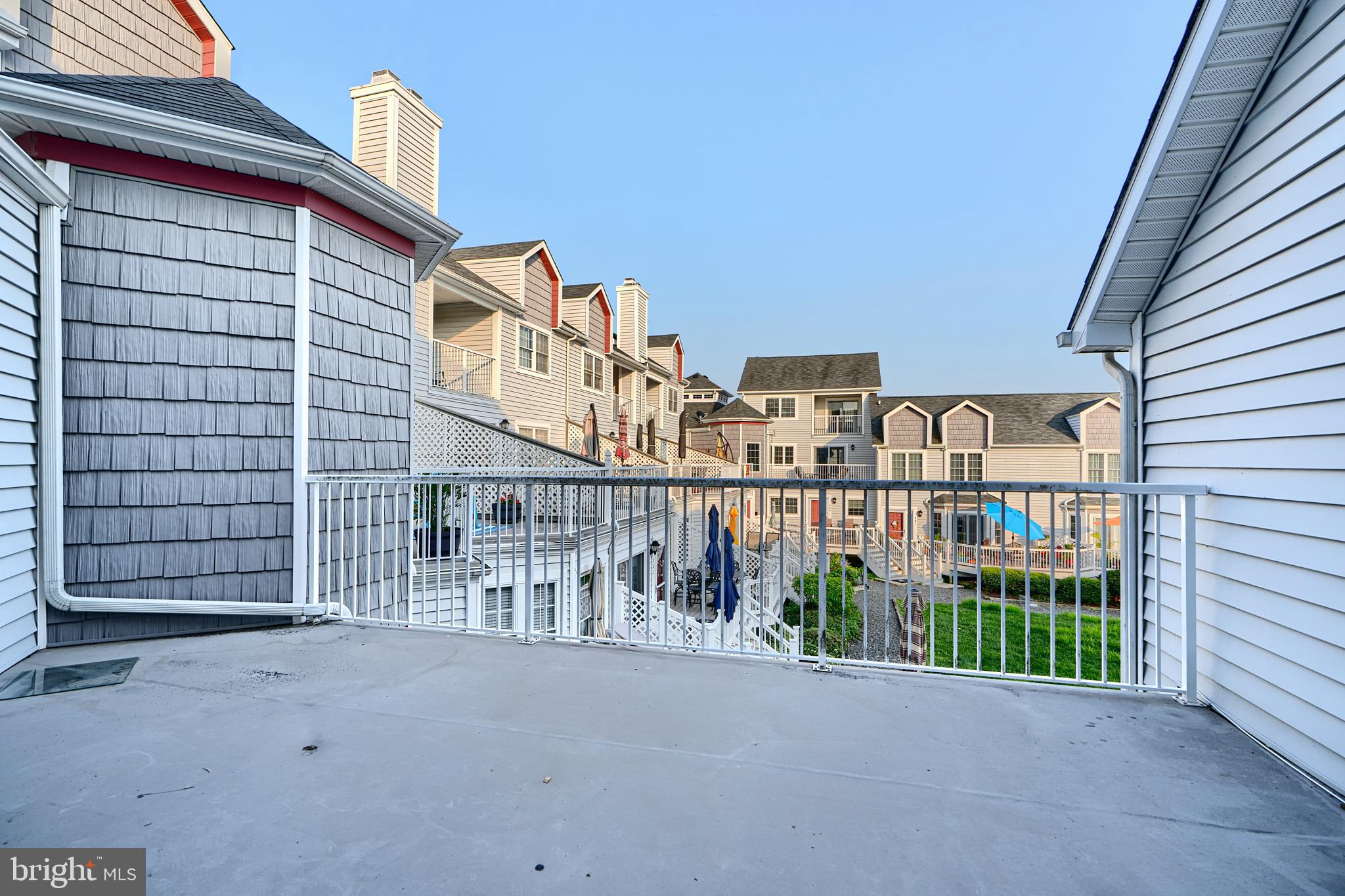 TOMES LANDING - Residential