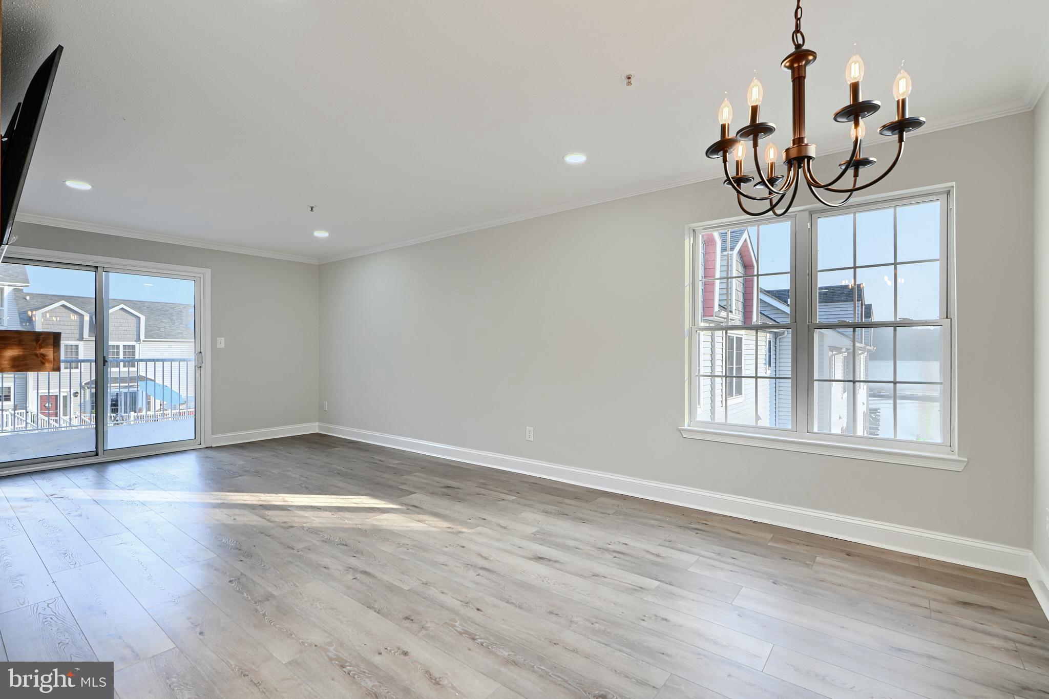 TOMES LANDING - Residential