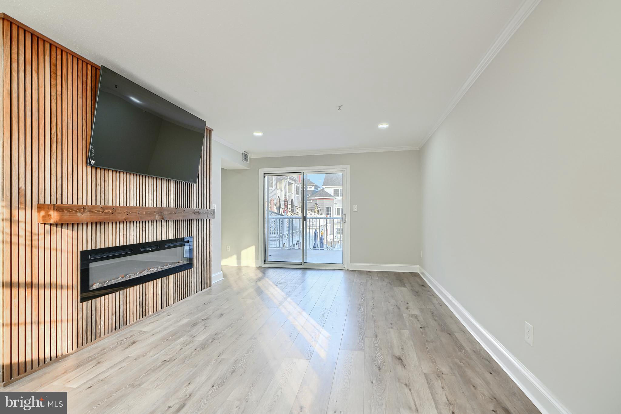 TOMES LANDING - Residential