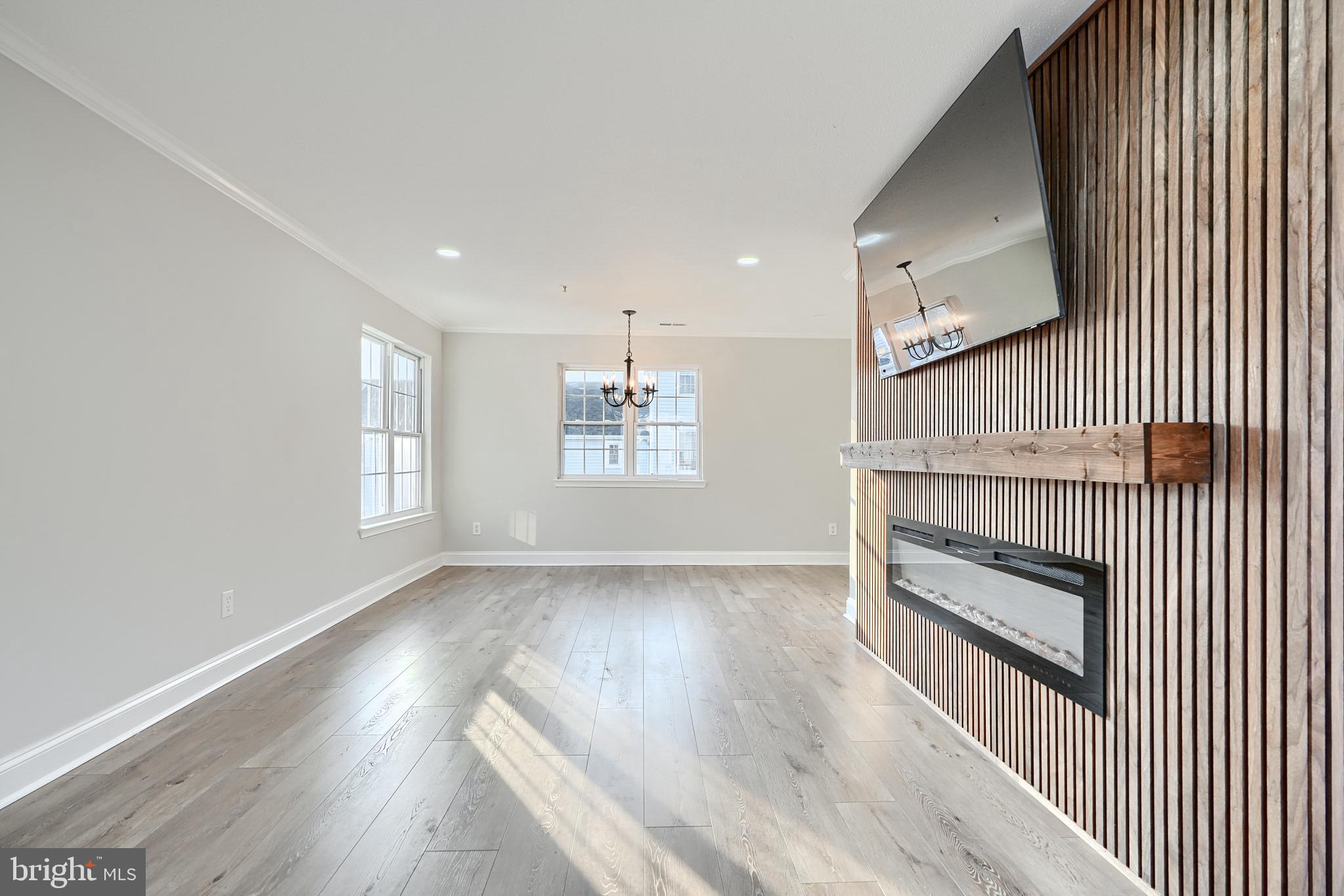 TOMES LANDING - Residential