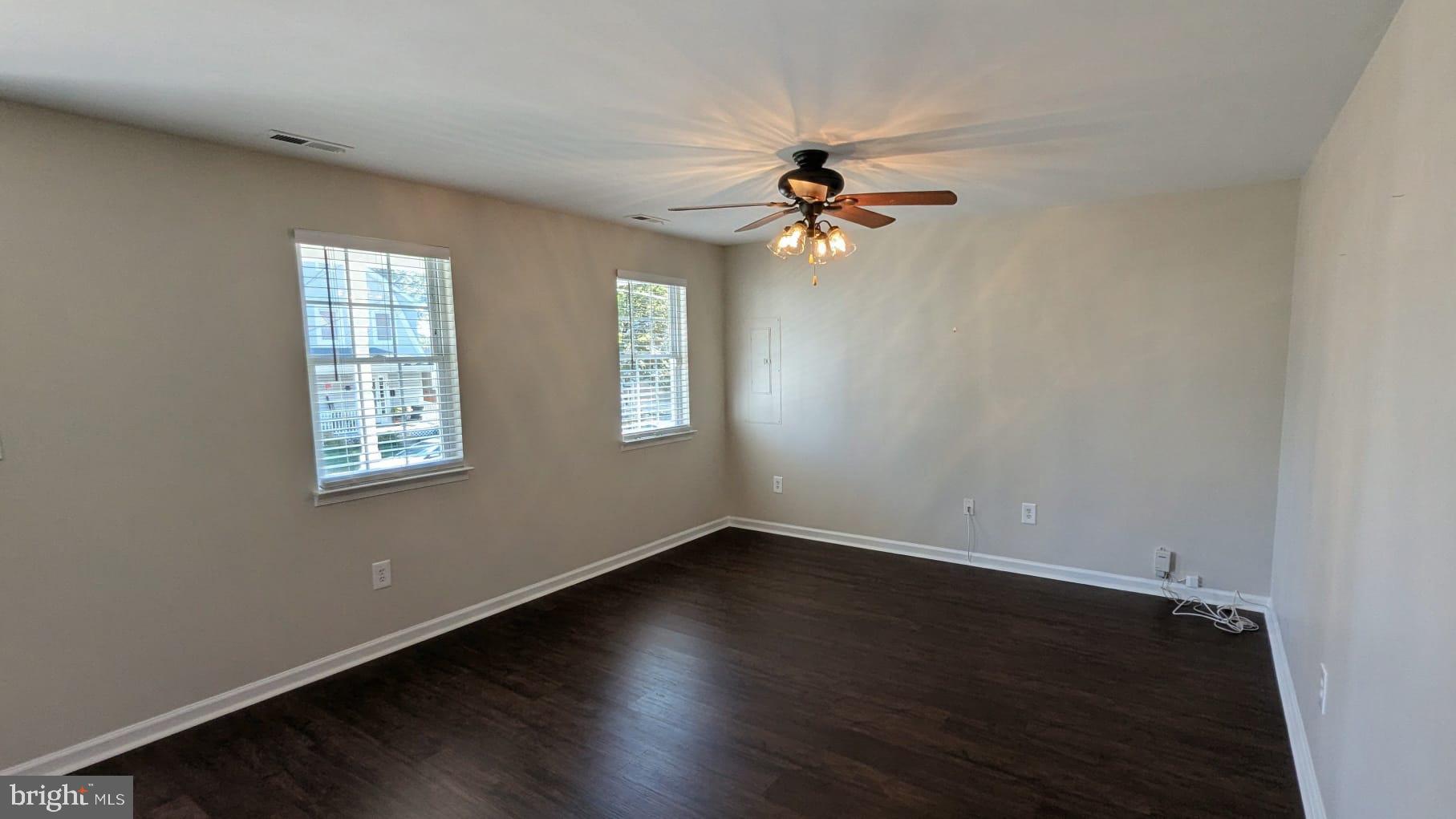 8 GLENWOOD AVE