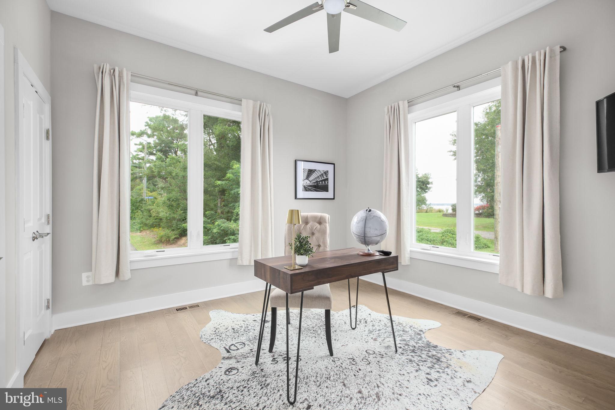 GUNSTON MANOR - Residential