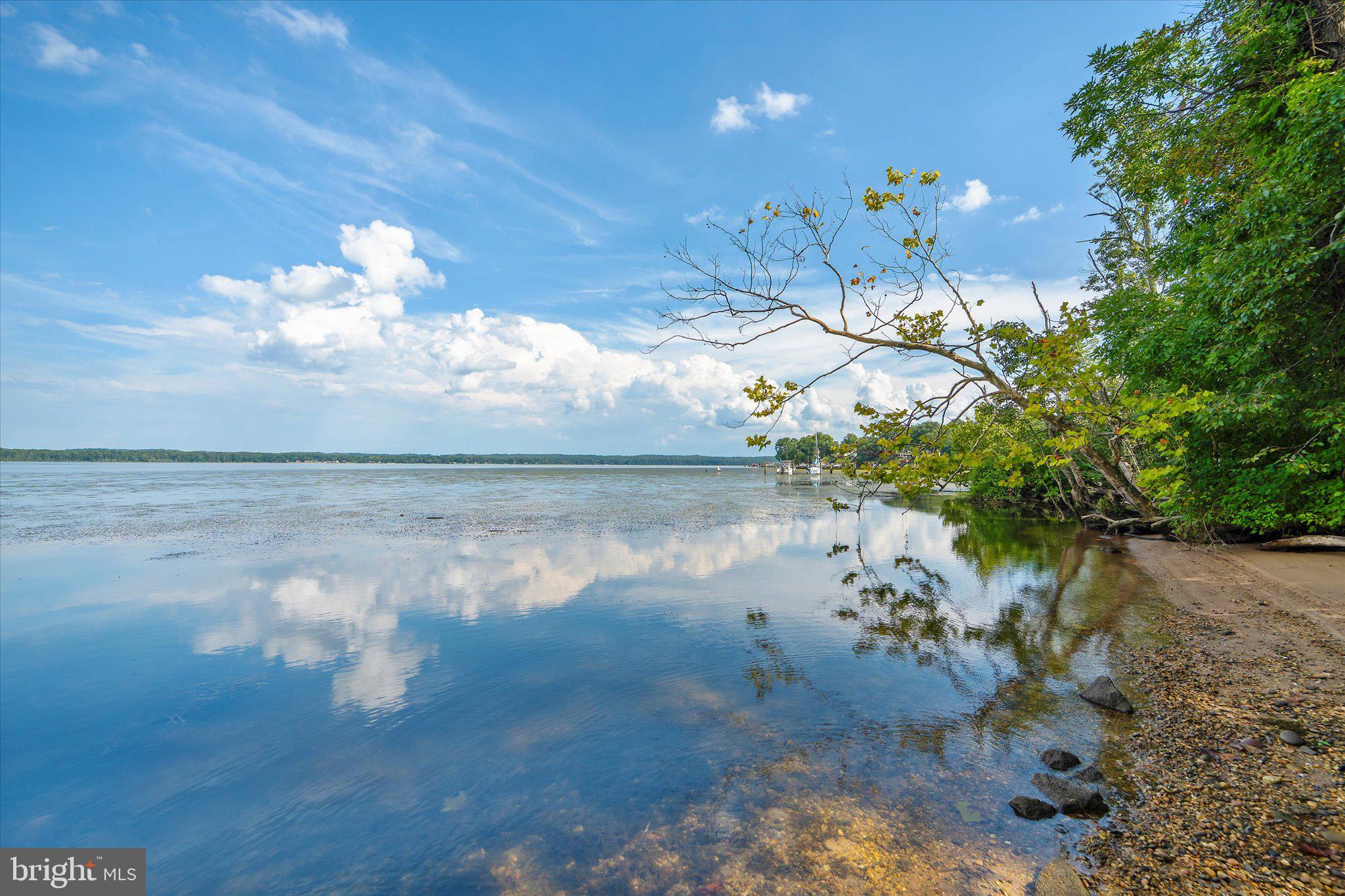 GUNSTON MANOR - Residential