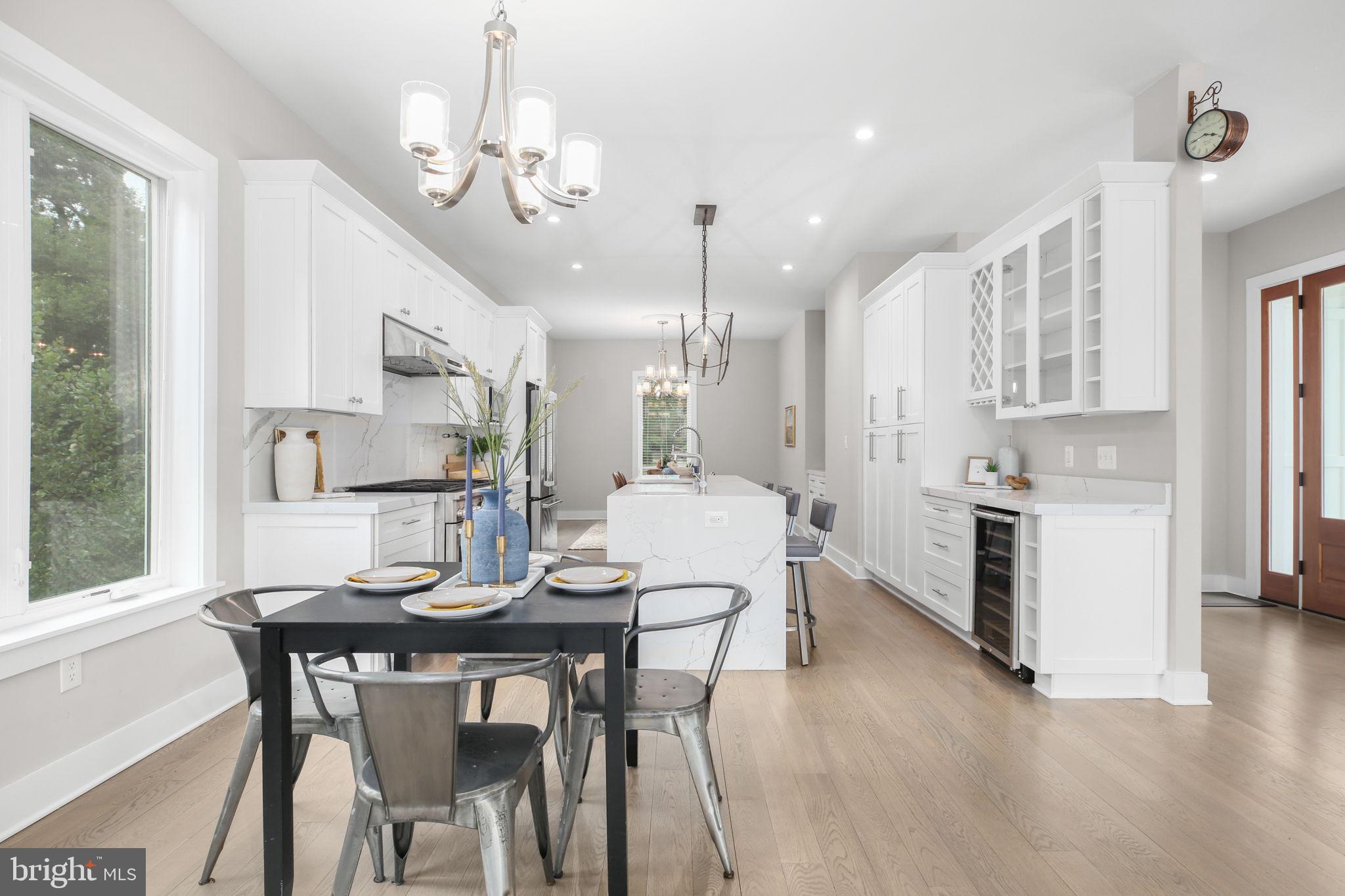 GUNSTON MANOR - Residential