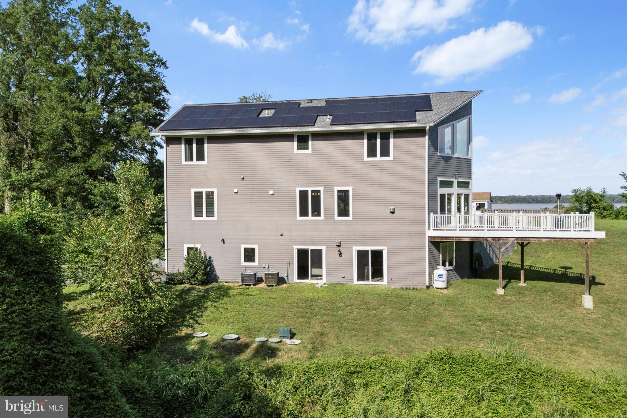 GUNSTON MANOR - Residential