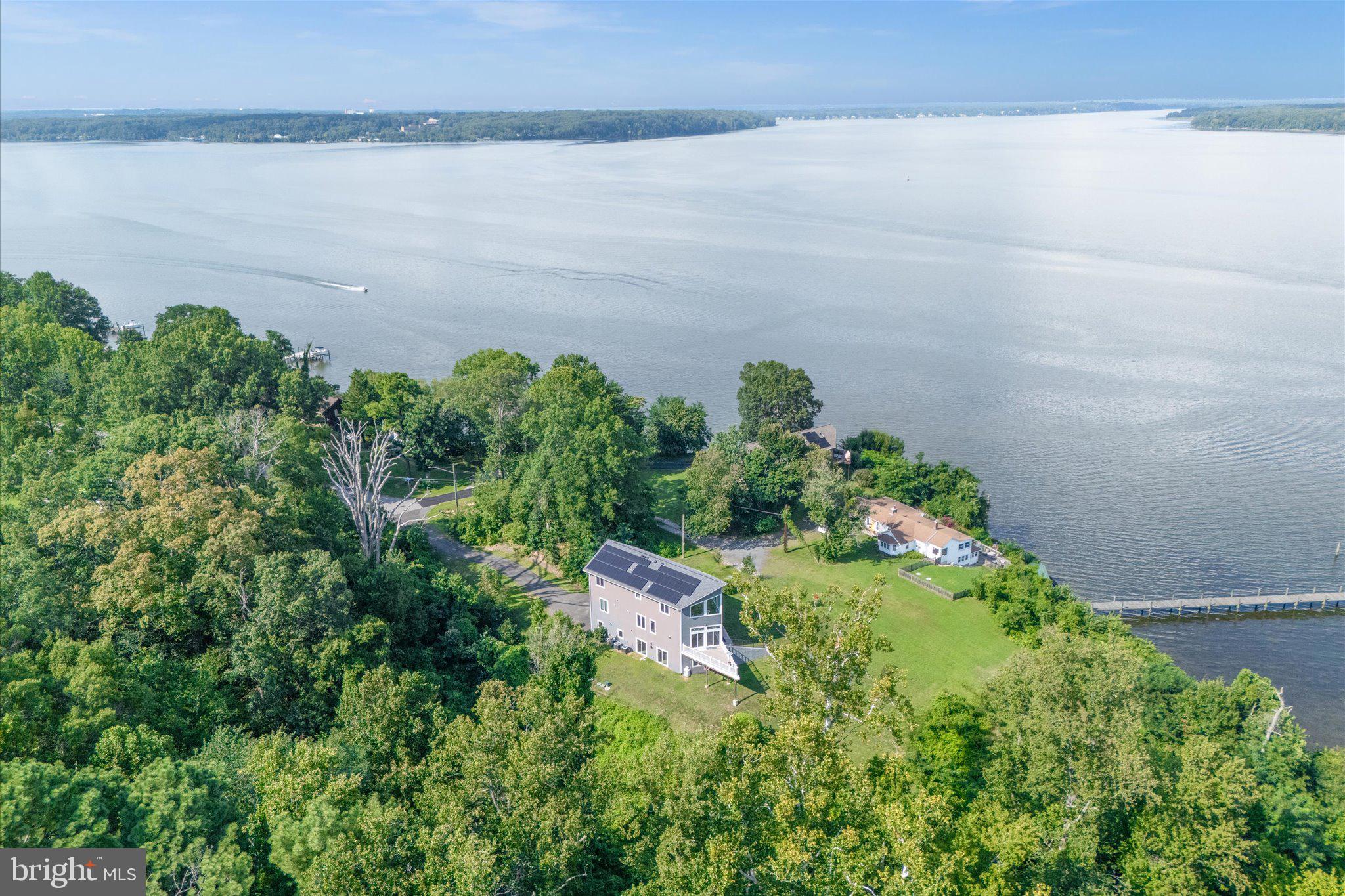 GUNSTON MANOR - Residential