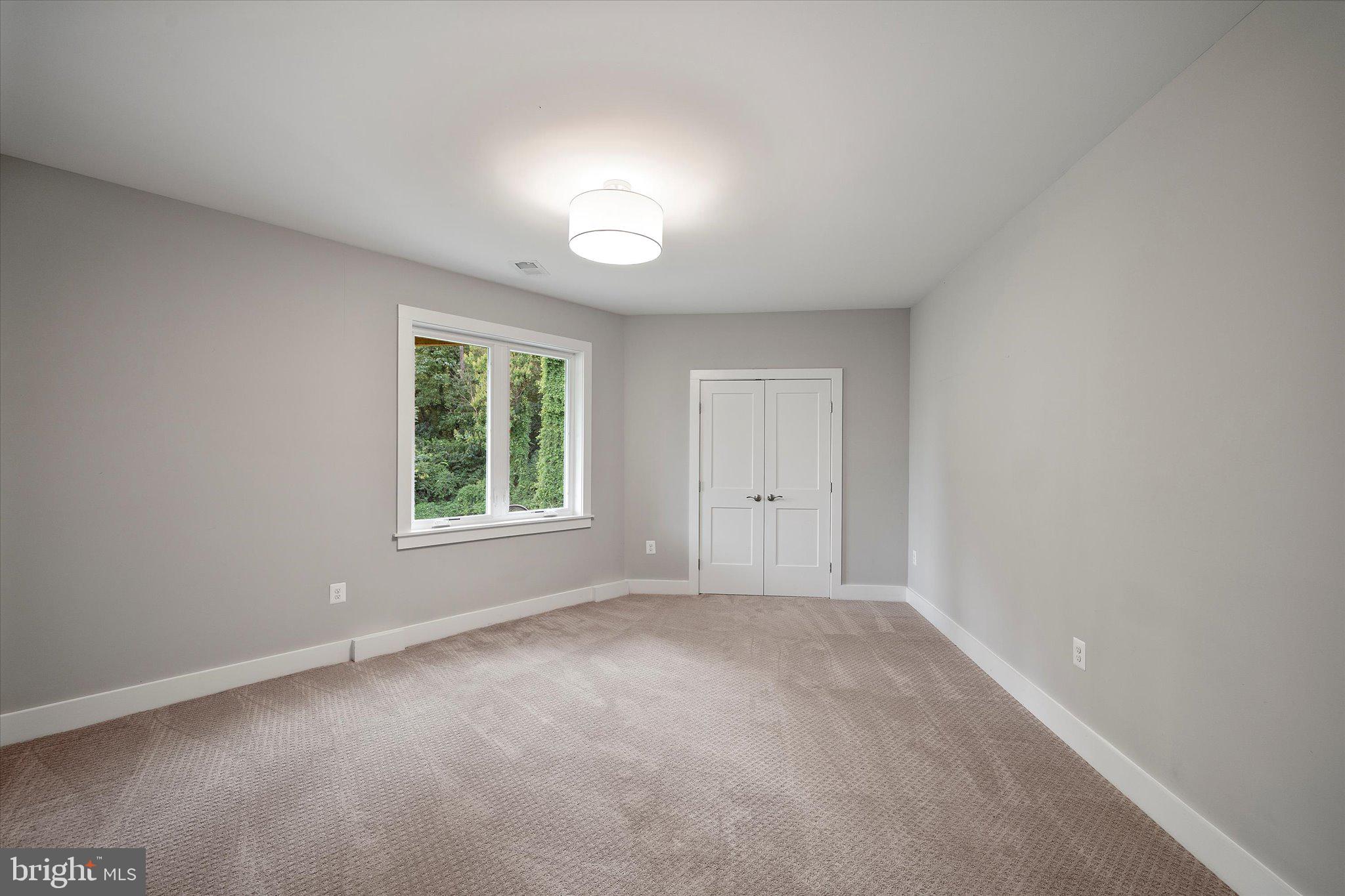 GUNSTON MANOR - Residential