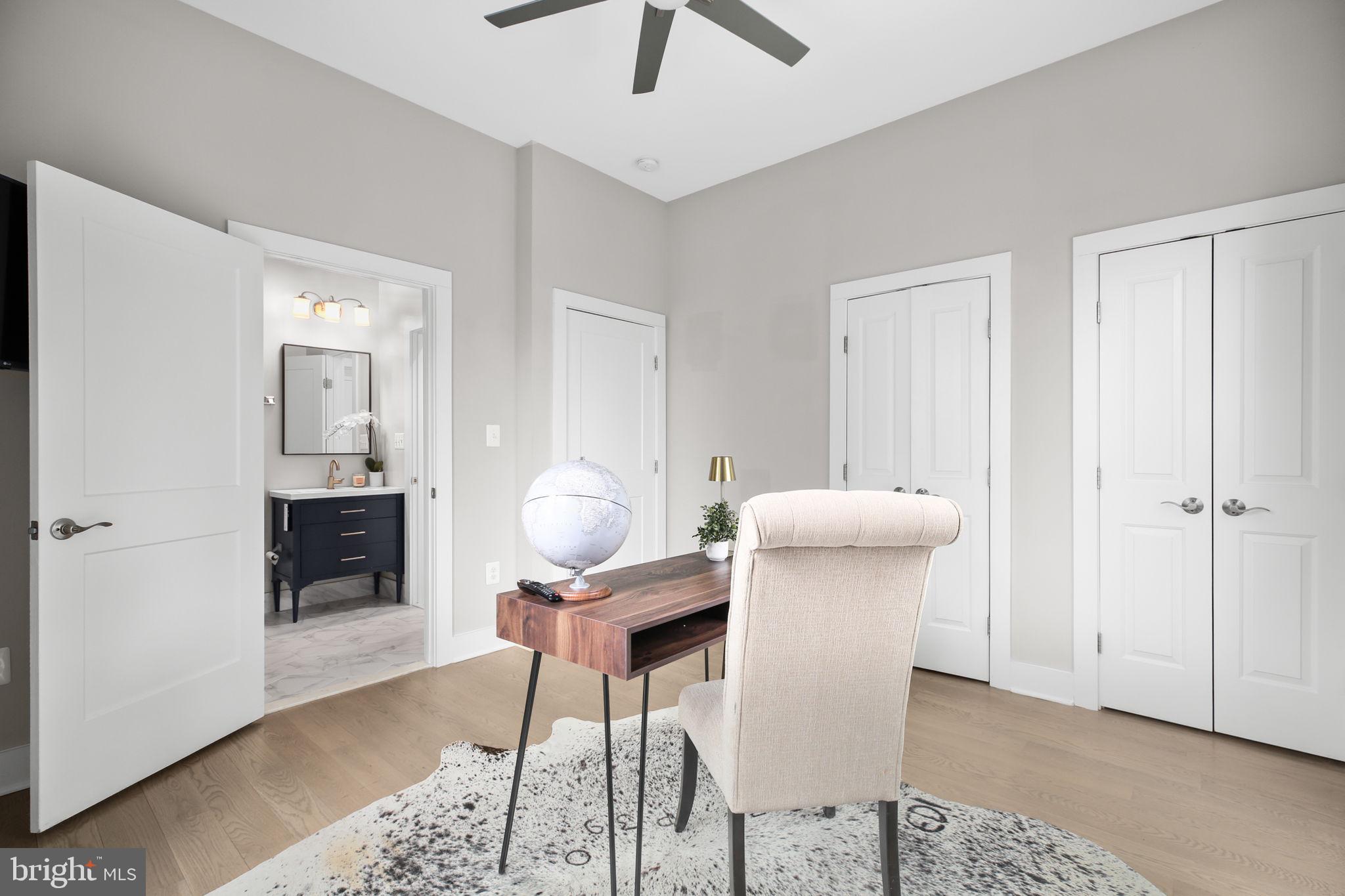 GUNSTON MANOR - Residential