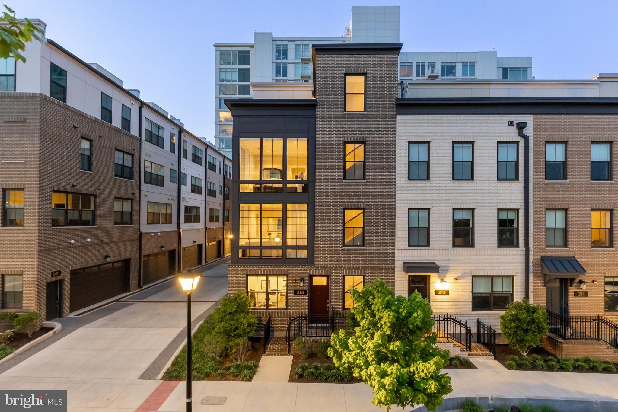 OLD TOWN NORTH - Residential