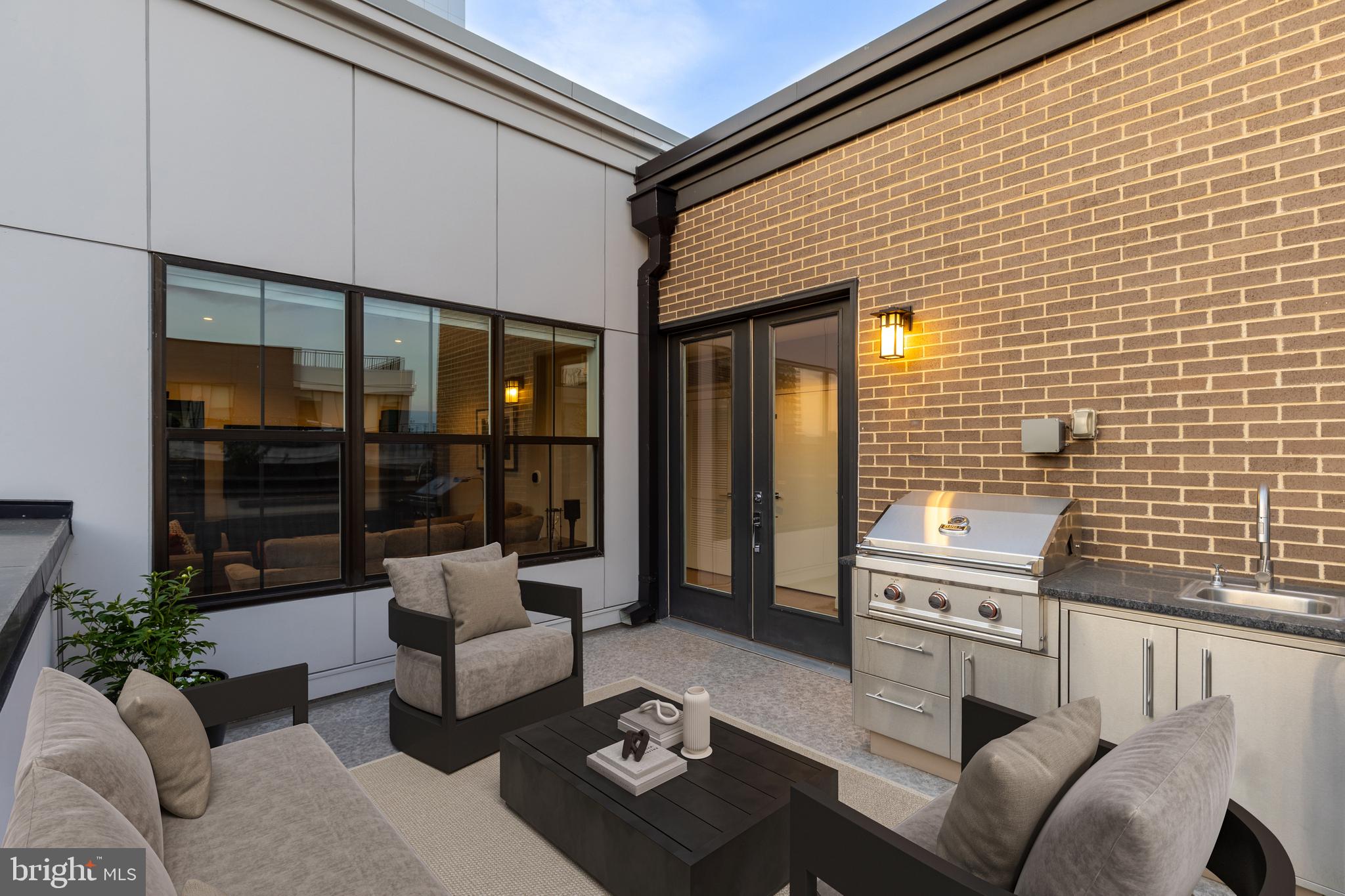 OLD TOWN NORTH - Residential