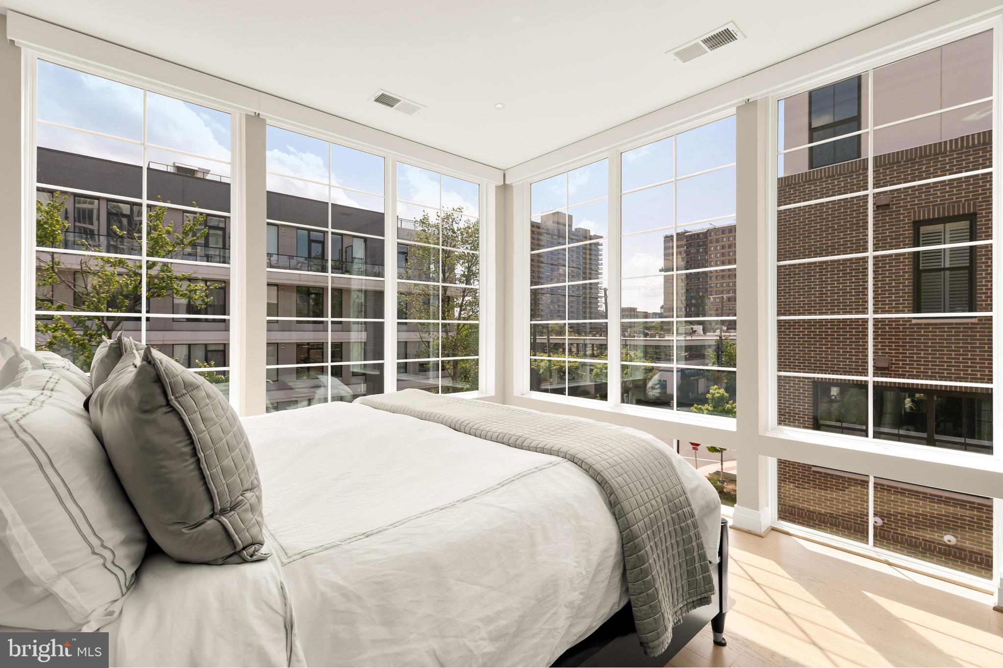 OLD TOWN NORTH - Residential