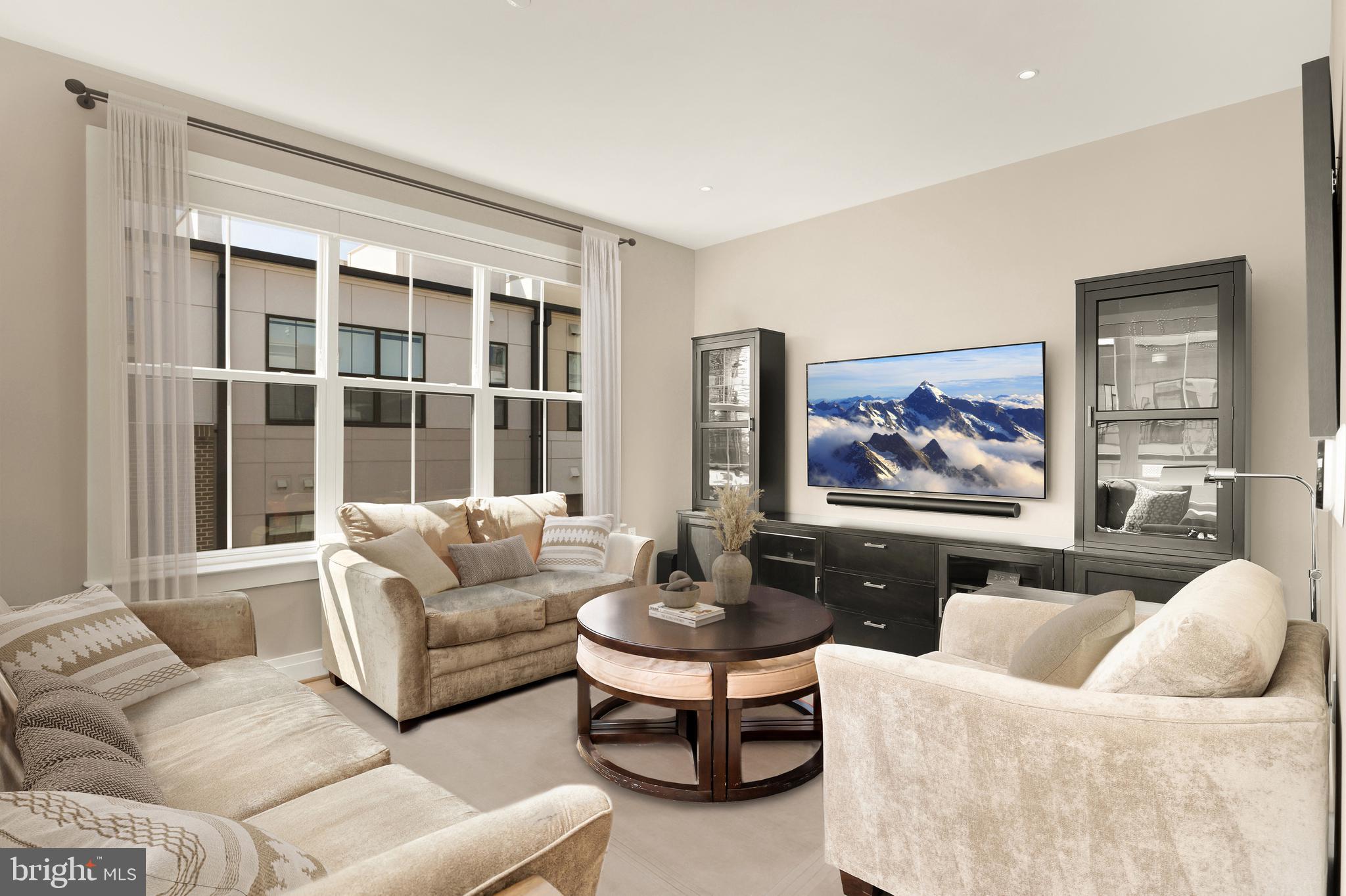 OLD TOWN NORTH - Residential