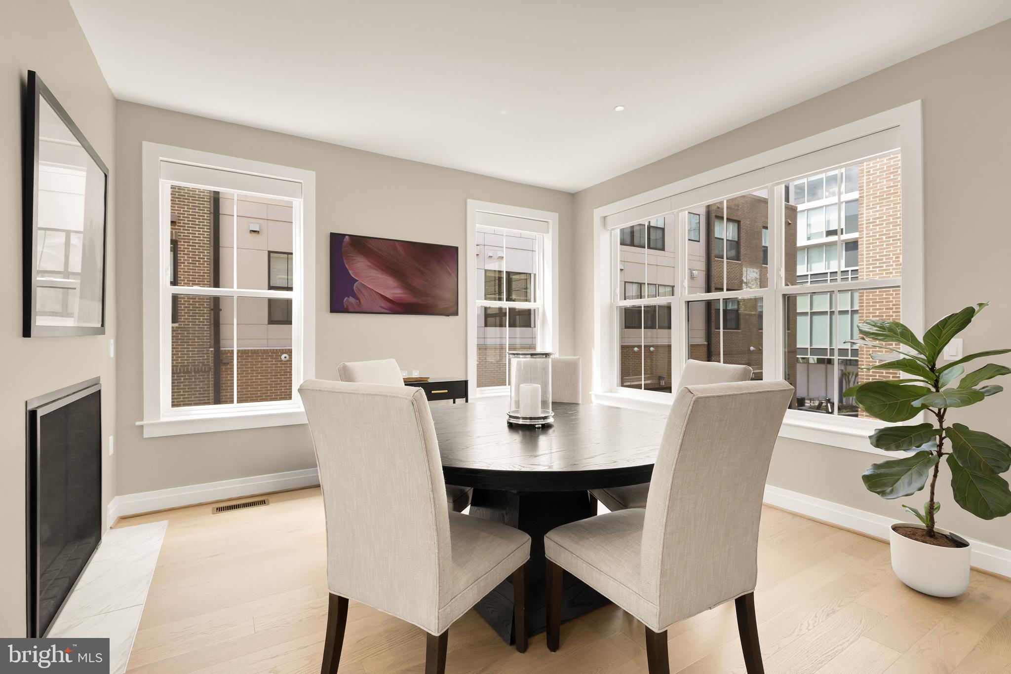 OLD TOWN NORTH - Residential