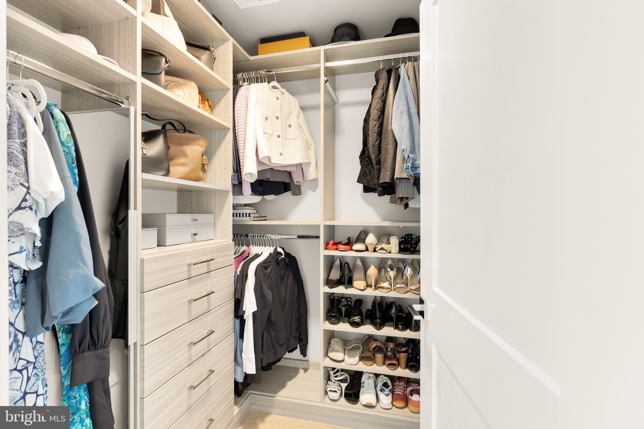 OLD TOWN NORTH - Residential