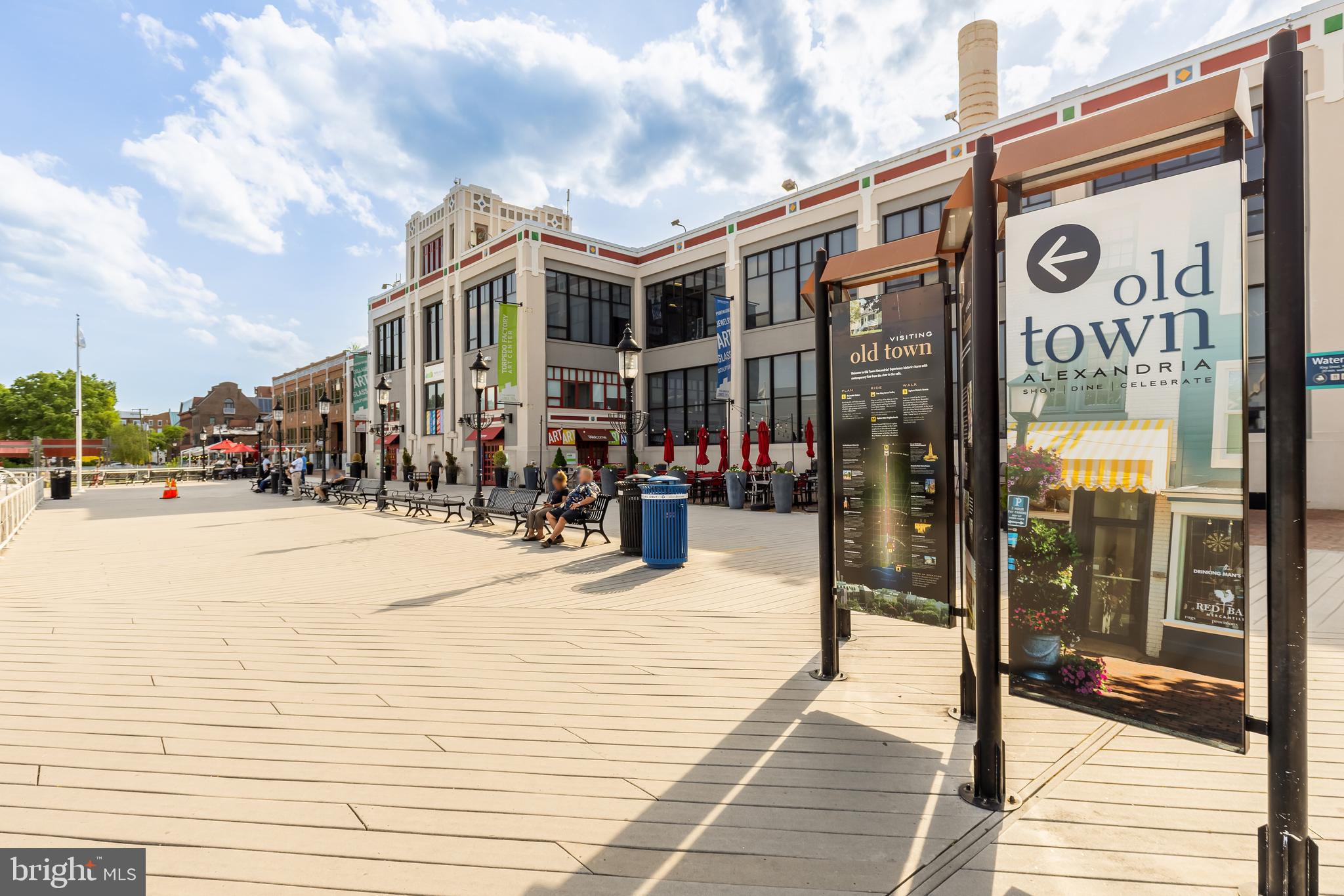 OLD TOWN NORTH - Residential