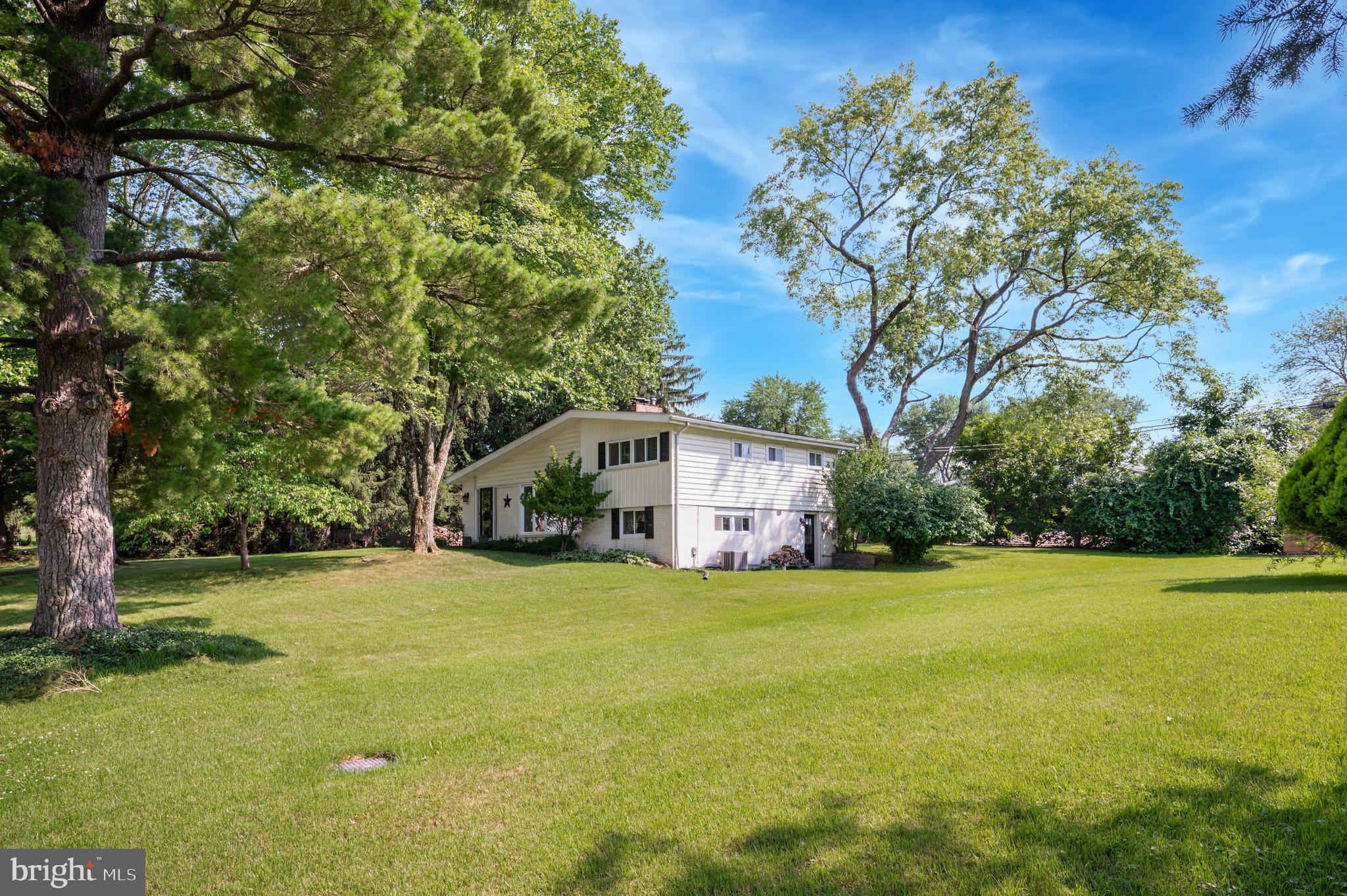 1526 PULASKI DRIVE