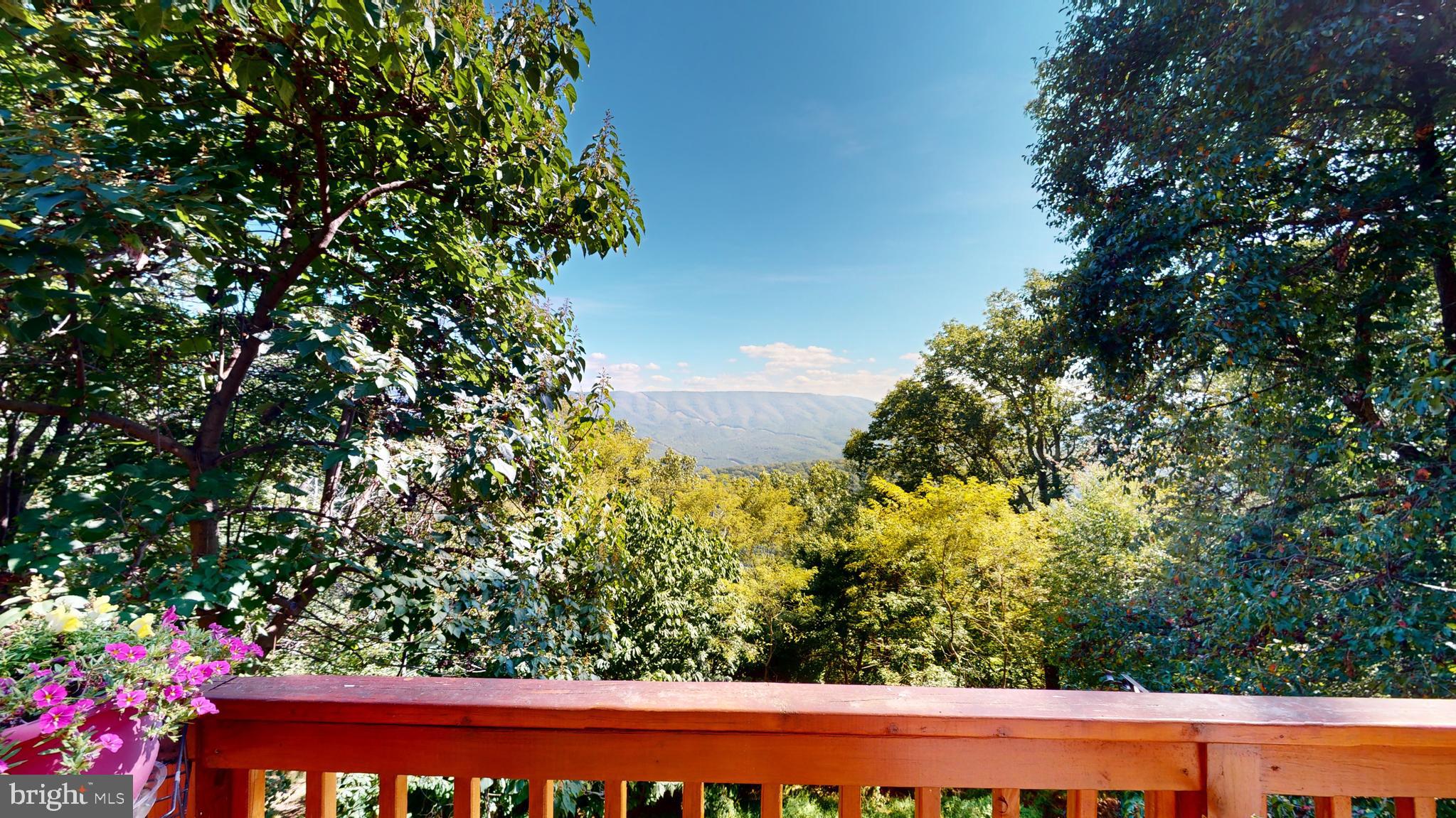 HIGH KNOB/OLD FIELDS OWNERS ASSOC. - Residential