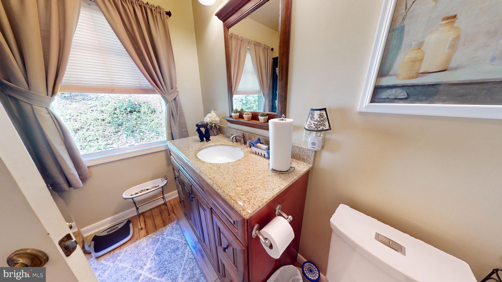 HIGH KNOB/OLD FIELDS OWNERS ASSOC. - Residential