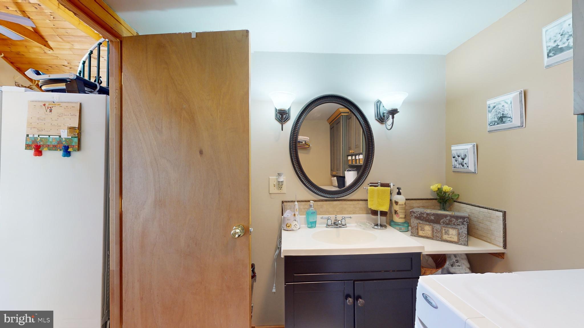 HIGH KNOB/OLD FIELDS OWNERS ASSOC. - Residential