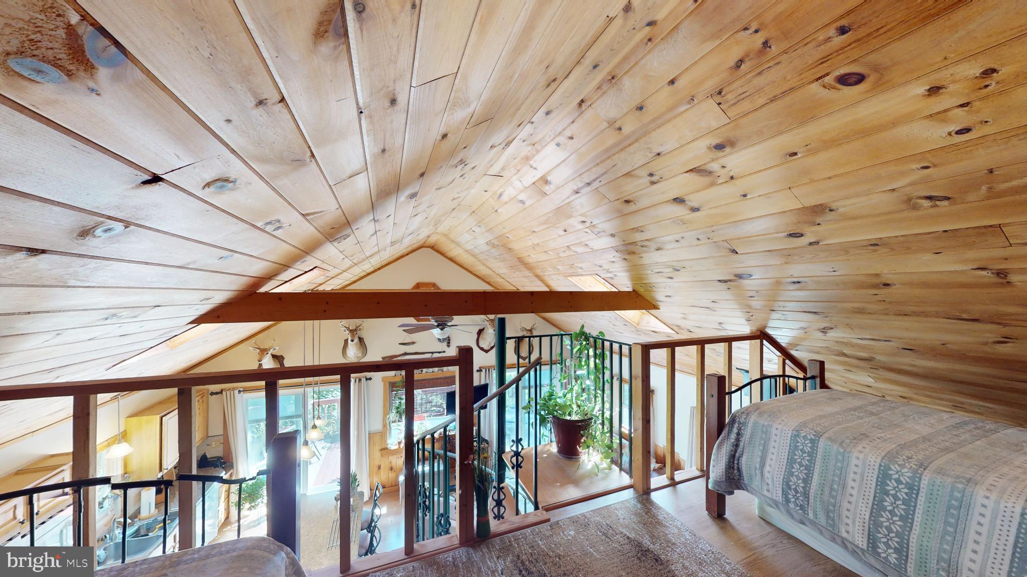 HIGH KNOB/OLD FIELDS OWNERS ASSOC. - Residential