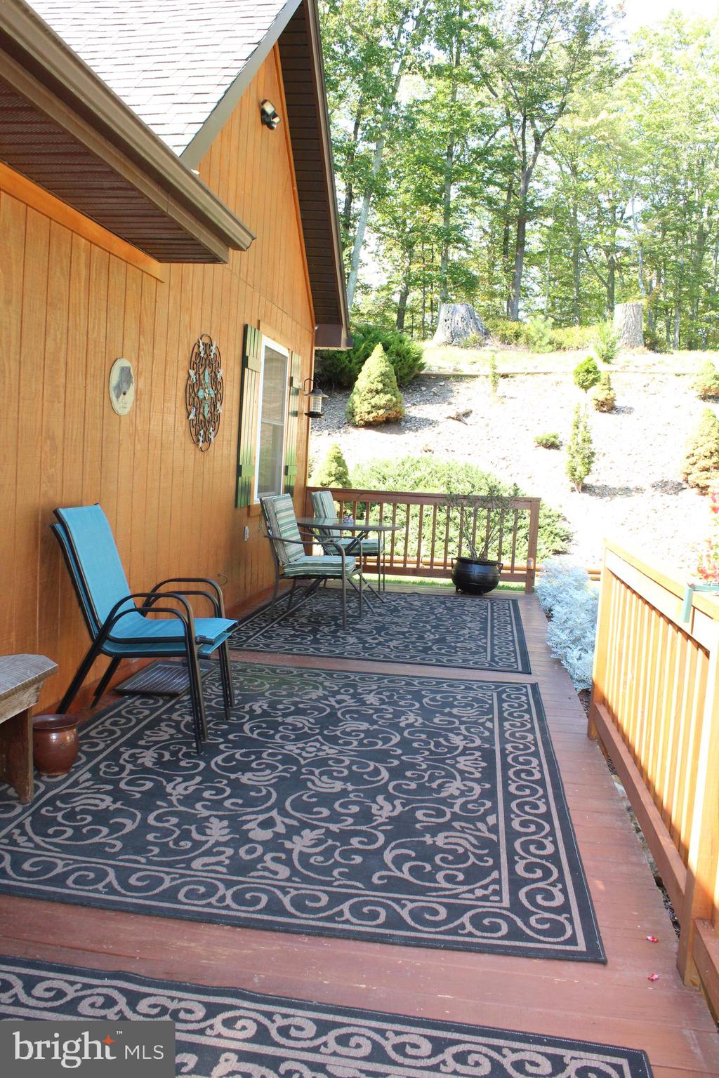 HIGH KNOB/OLD FIELDS OWNERS ASSOC. - Residential