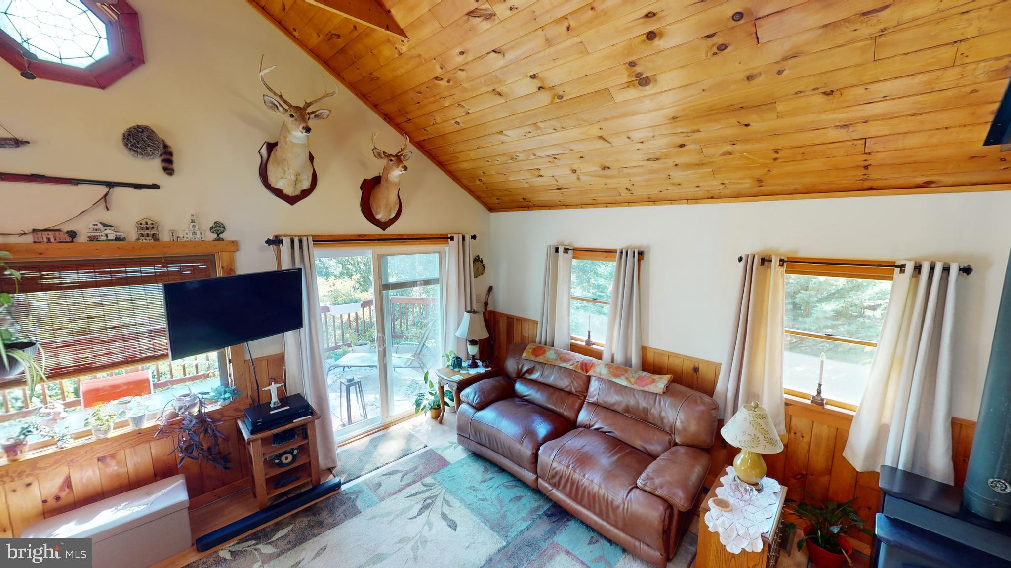 HIGH KNOB/OLD FIELDS OWNERS ASSOC. - Residential