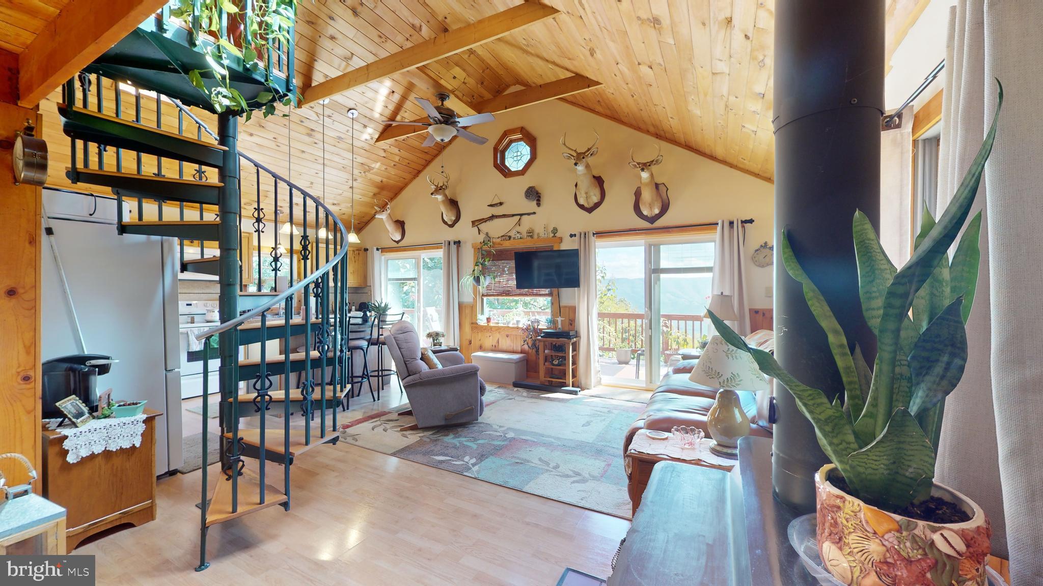 HIGH KNOB/OLD FIELDS OWNERS ASSOC. - Residential