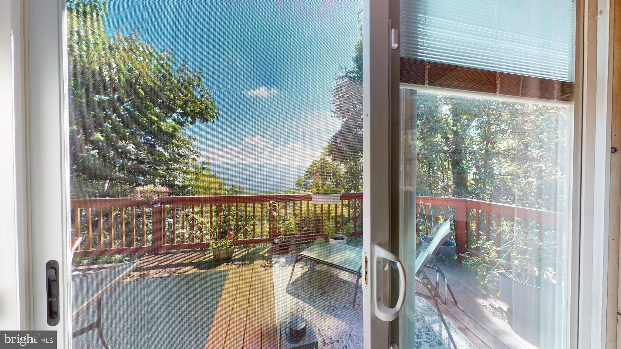 HIGH KNOB/OLD FIELDS OWNERS ASSOC. - Residential