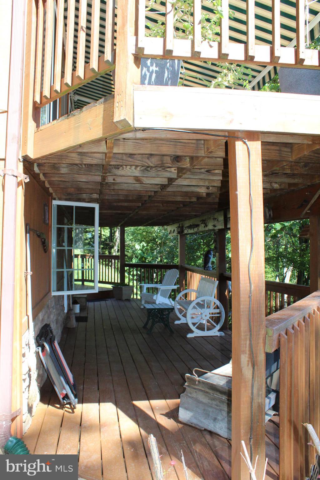 HIGH KNOB/OLD FIELDS OWNERS ASSOC. - Residential