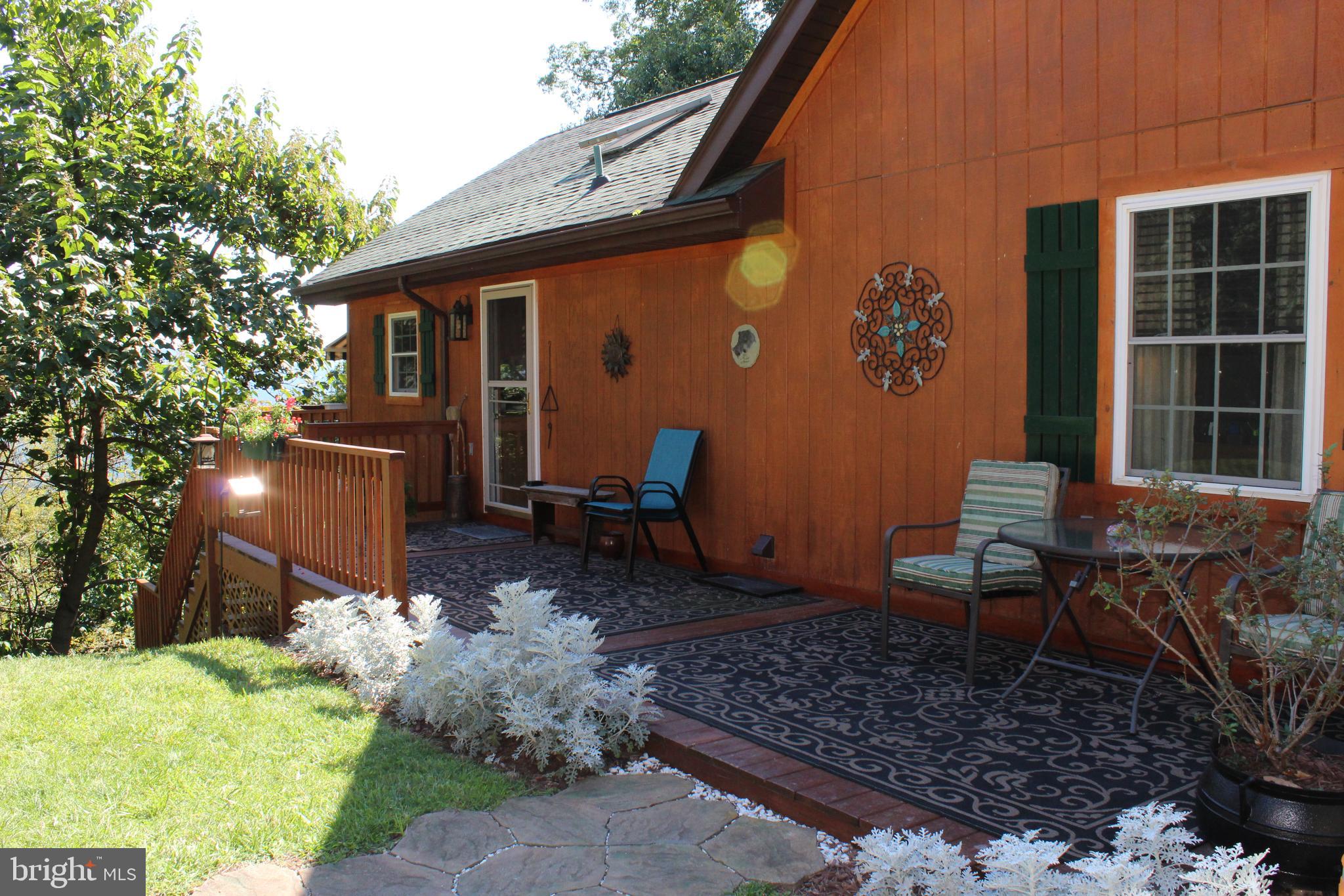 HIGH KNOB/OLD FIELDS OWNERS ASSOC. - Residential