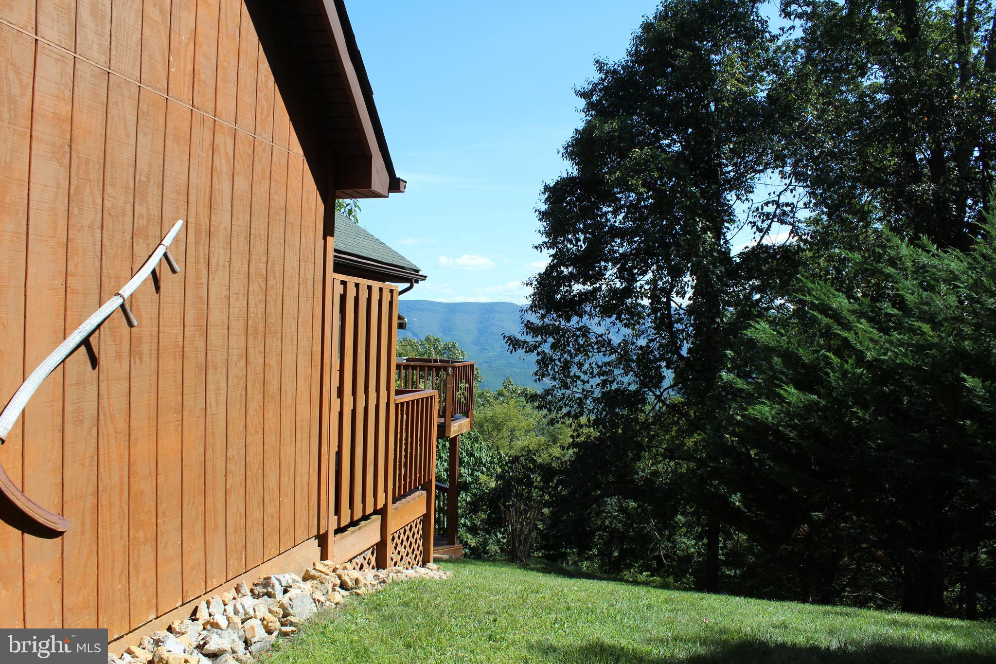 HIGH KNOB/OLD FIELDS OWNERS ASSOC. - Residential