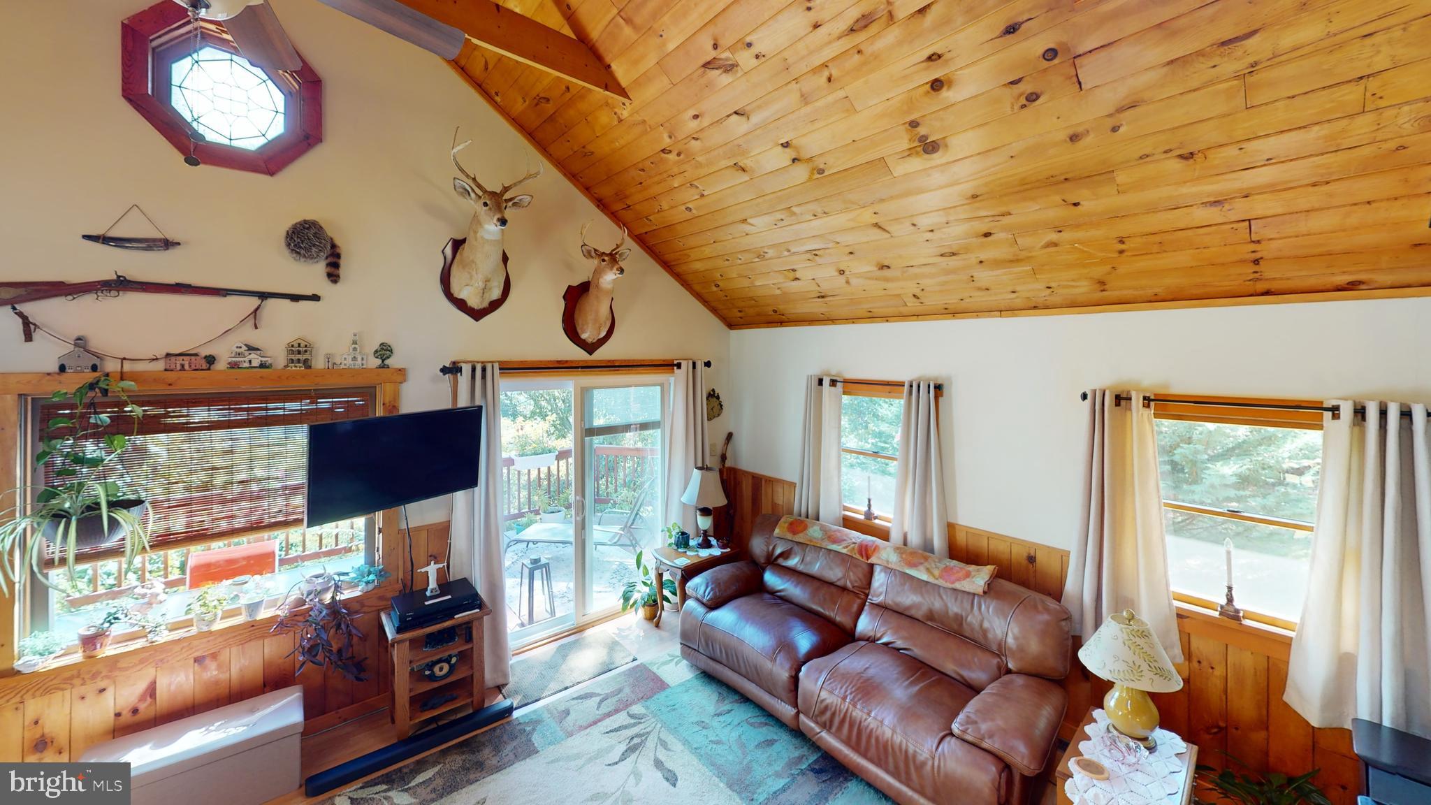 HIGH KNOB/OLD FIELDS OWNERS ASSOC. - Residential