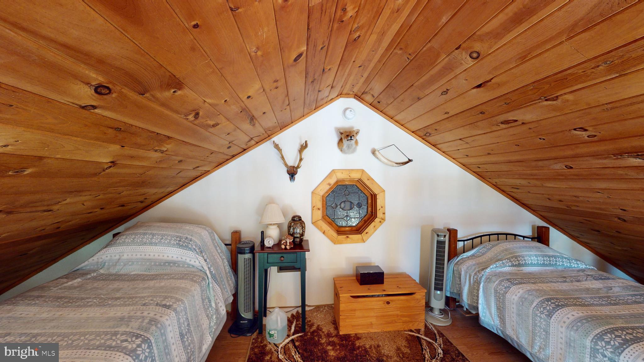 HIGH KNOB/OLD FIELDS OWNERS ASSOC. - Residential