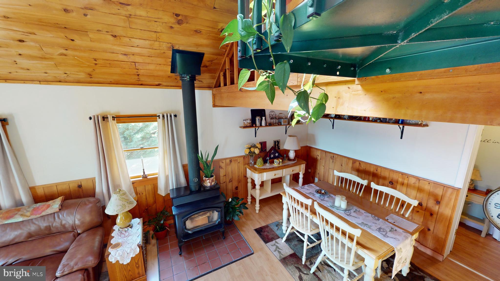 HIGH KNOB/OLD FIELDS OWNERS ASSOC. - Residential