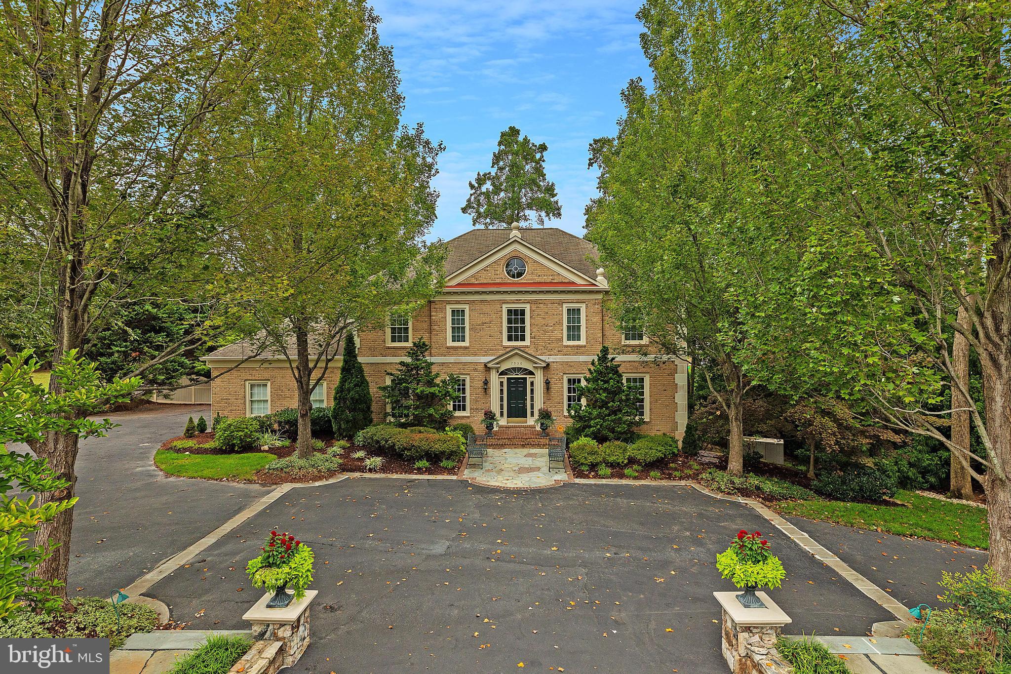 CEDARS OF MC LEAN - Residential