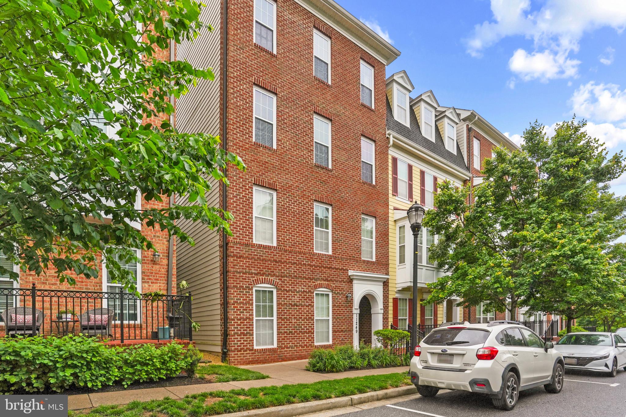 MAPLE LAWN FARMS - Residential